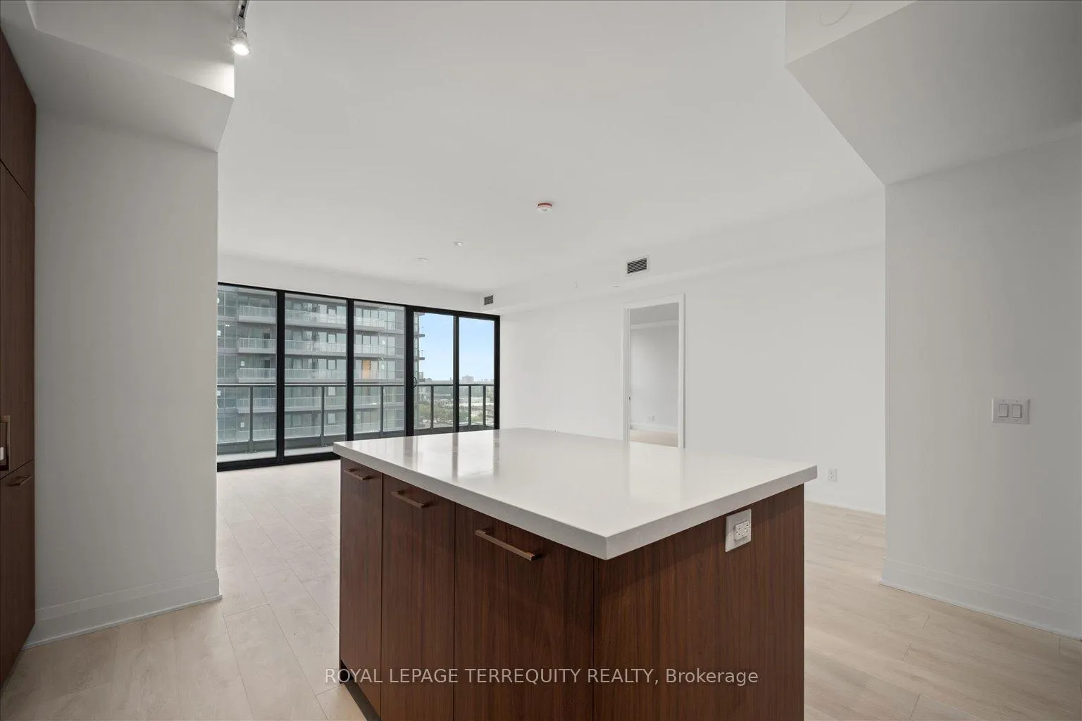 Photo 11 of Unit 1406, 33 Frederick Todd Way, Toronto, Thorncliffe Park — HOMEH