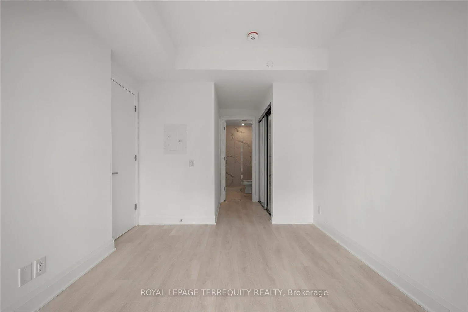 Photo 19 of Unit 1406, 33 Frederick Todd Way, Toronto, Thorncliffe Park — HOMEH