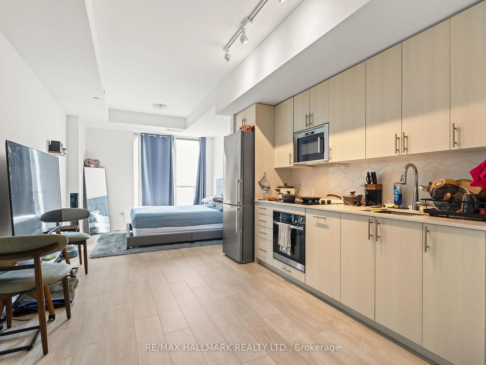 Photo 3 of Unit PH20, 2545 Simcoe Street, Oshawa, Windfields — HOMEH