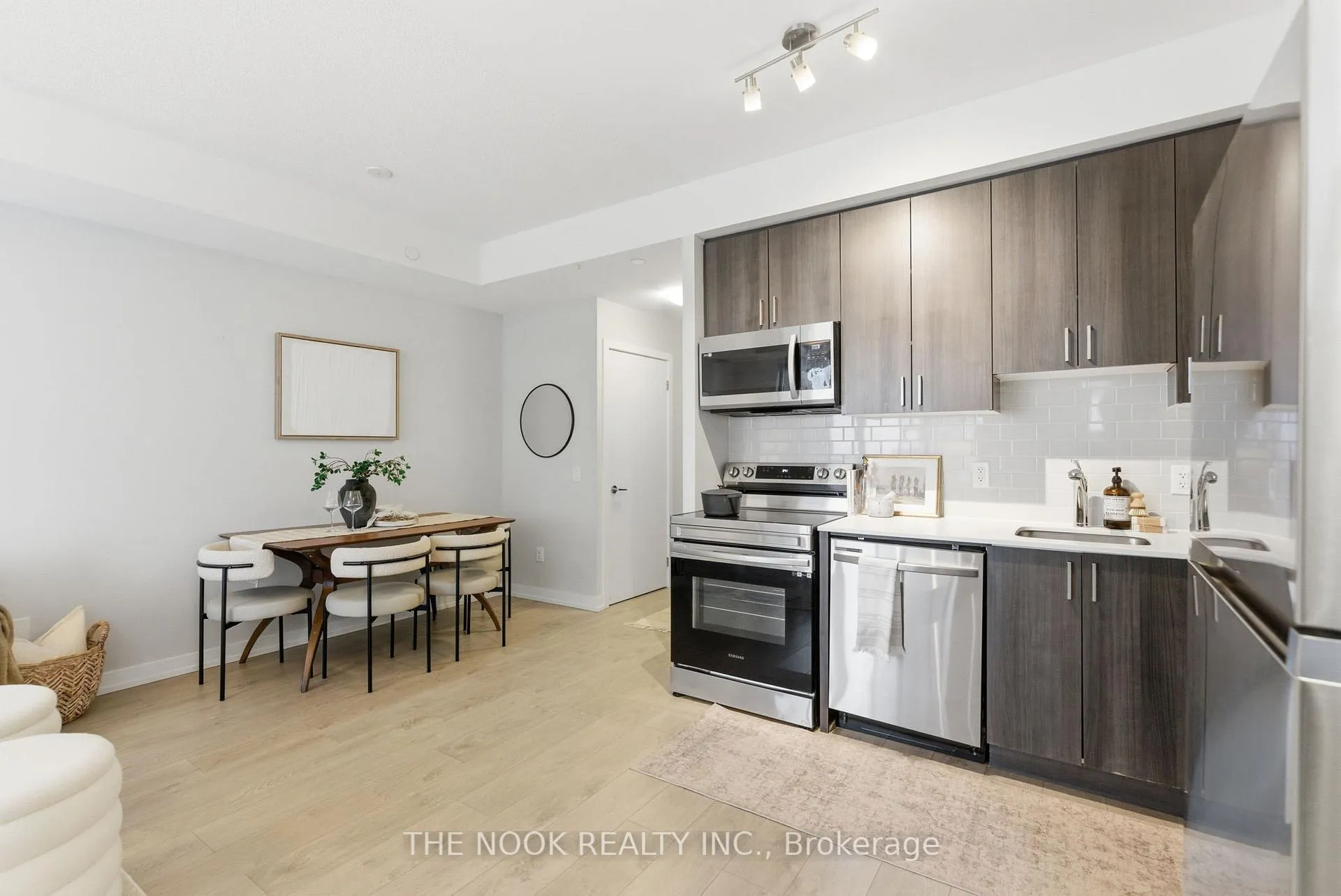 Photo 17 of Unit 1612, 1480 Bayly Street, Pickering, Bay Ridges — HOMEH