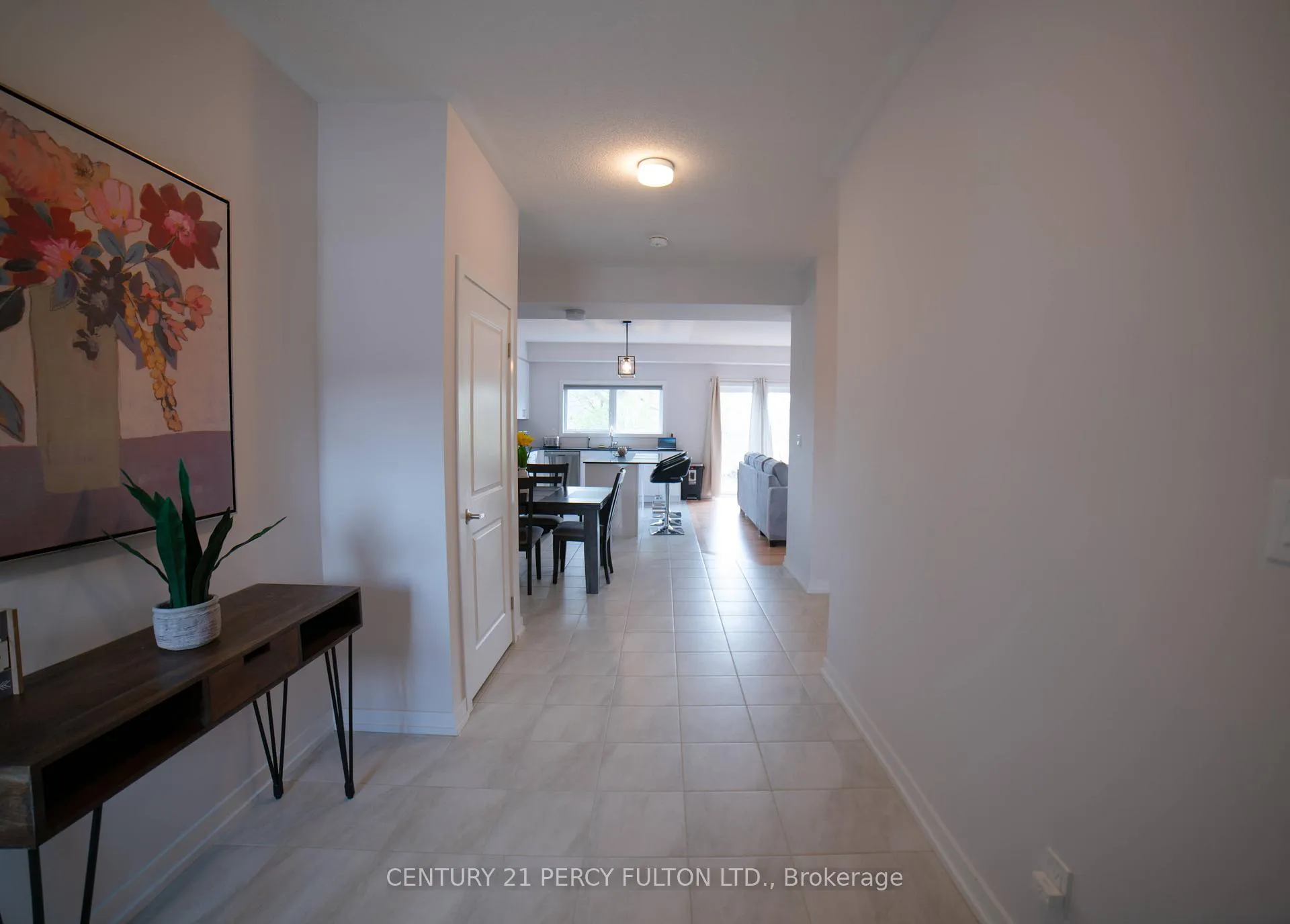 Photo 7 of 54 Trailside Drive, Norfolk — HOMEH
