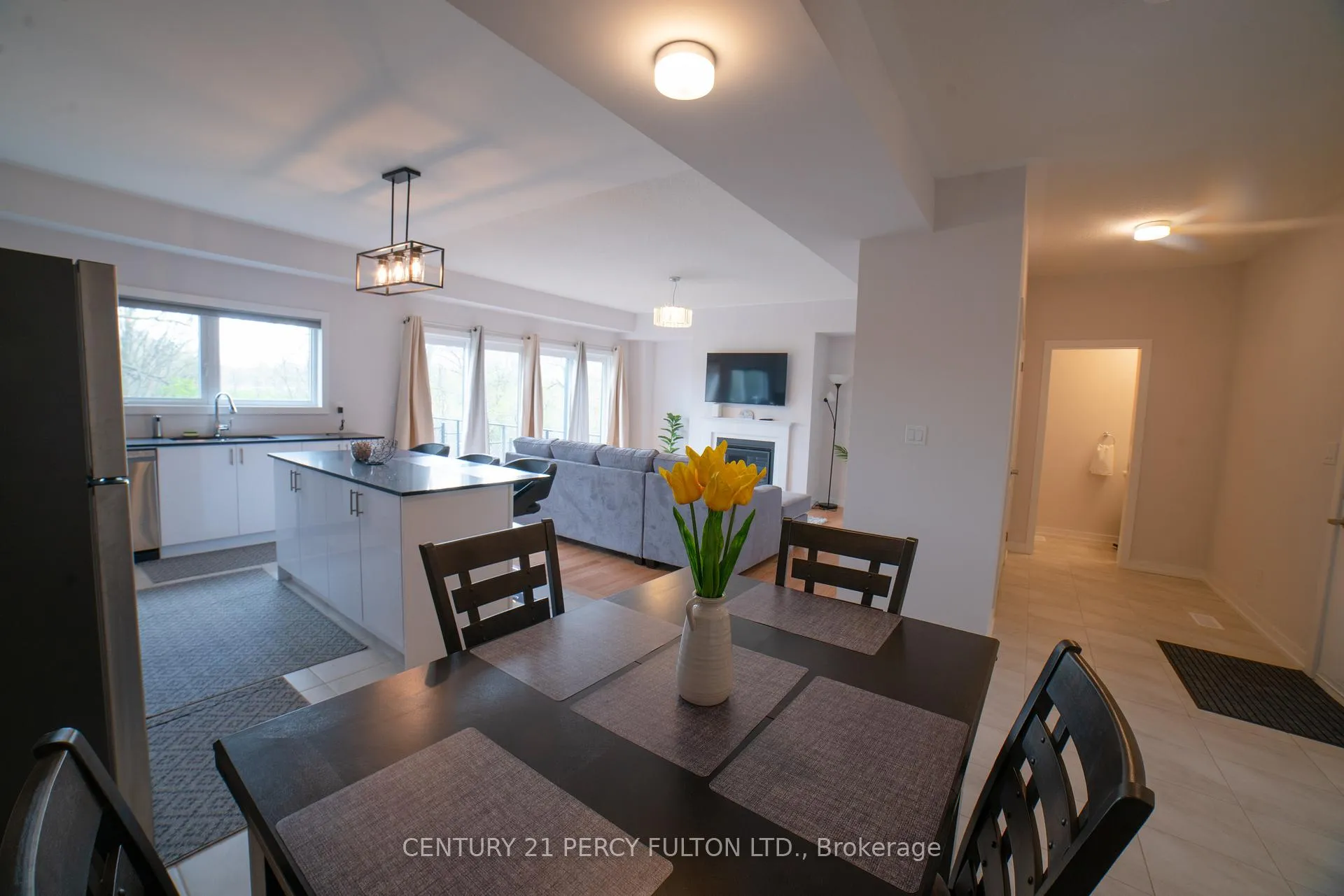 Photo 8 of 54 Trailside Drive, Norfolk — HOMEH