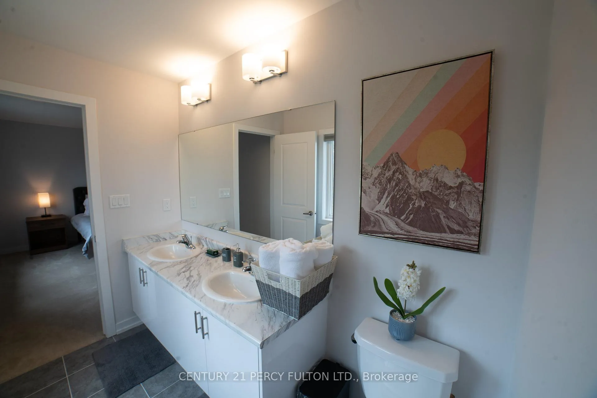 Photo 16 of 54 Trailside Drive, Norfolk — HOMEH