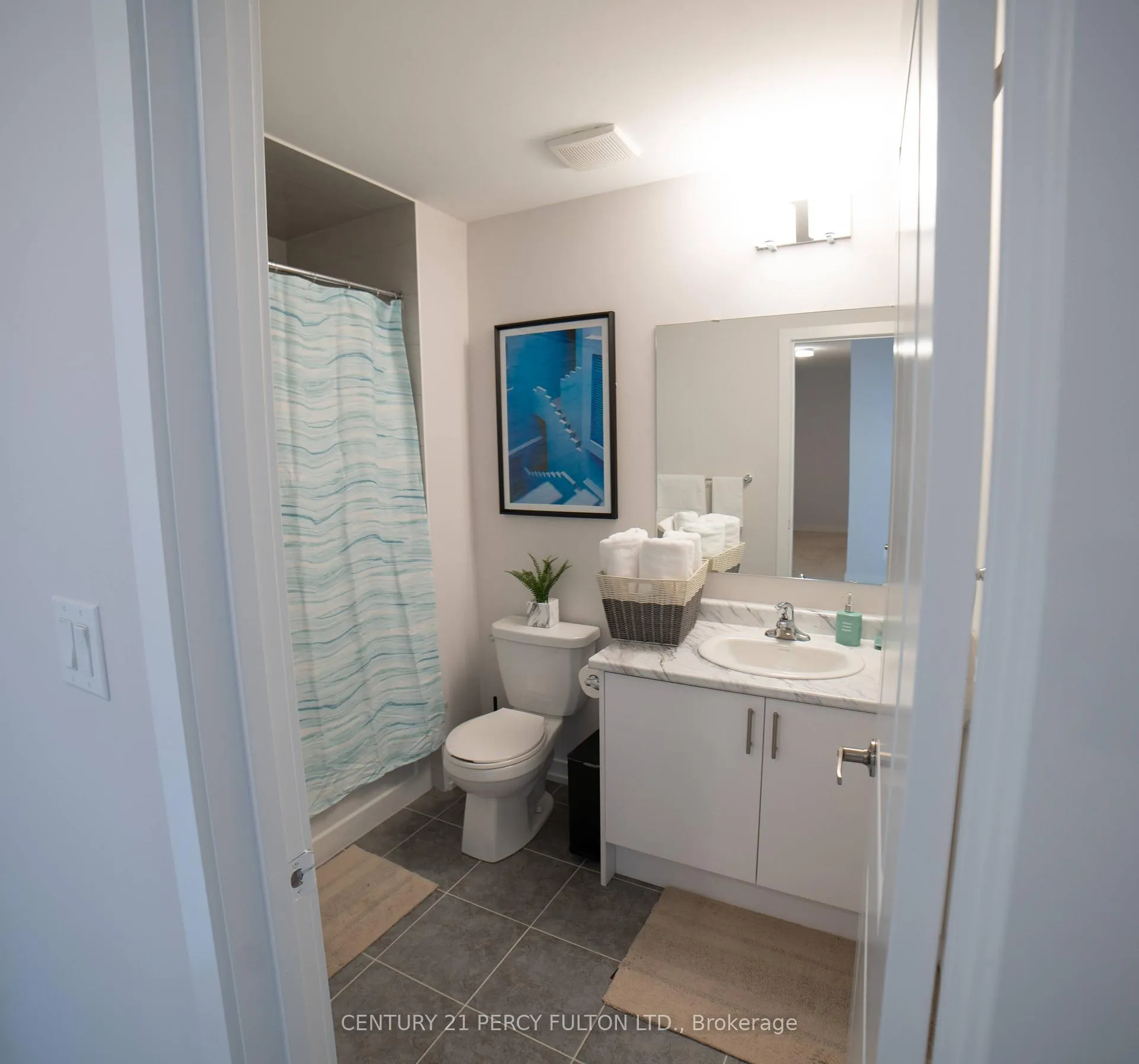 Photo 23 of 54 Trailside Drive, Norfolk — HOMEH