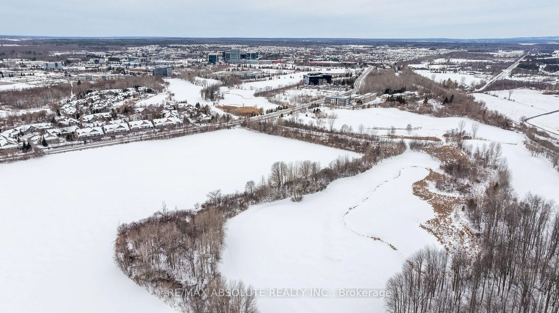 Photo 5 of 31 Marsh Sparrow Private, Ottawa, Kanata - Morgan's Grant/South March — HOMEH