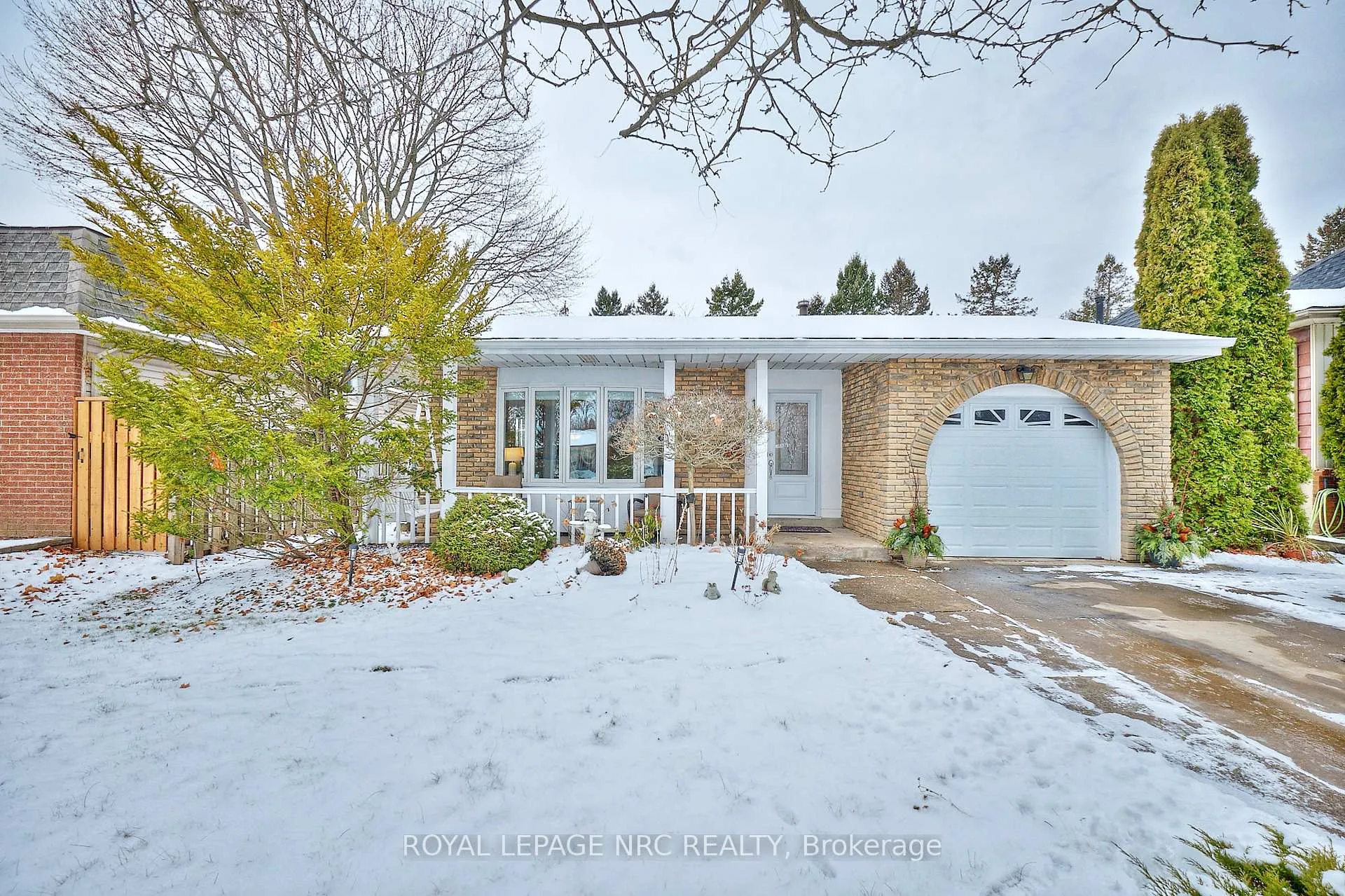 Photo 1 of 29 Westgate Park Drive, St. Catharines, Lakeshore — HOMEH