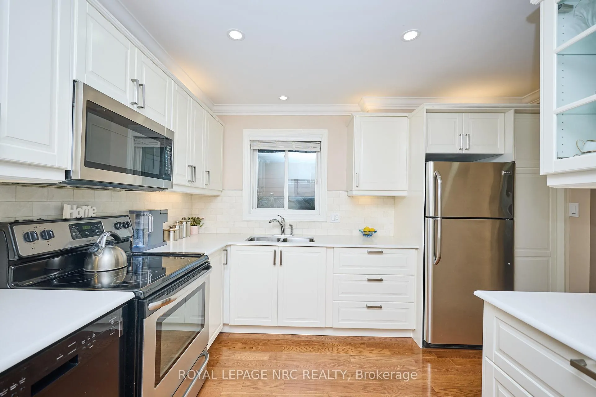 Photo 8 of 29 Westgate Park Drive, St. Catharines, Lakeshore — HOMEH