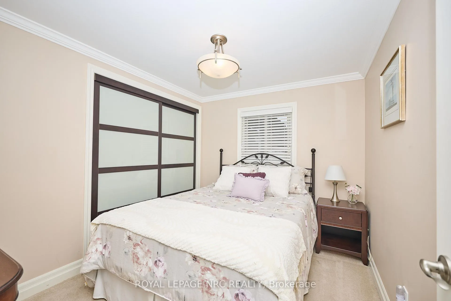 Photo 13 of 29 Westgate Park Drive, St. Catharines, Lakeshore — HOMEH