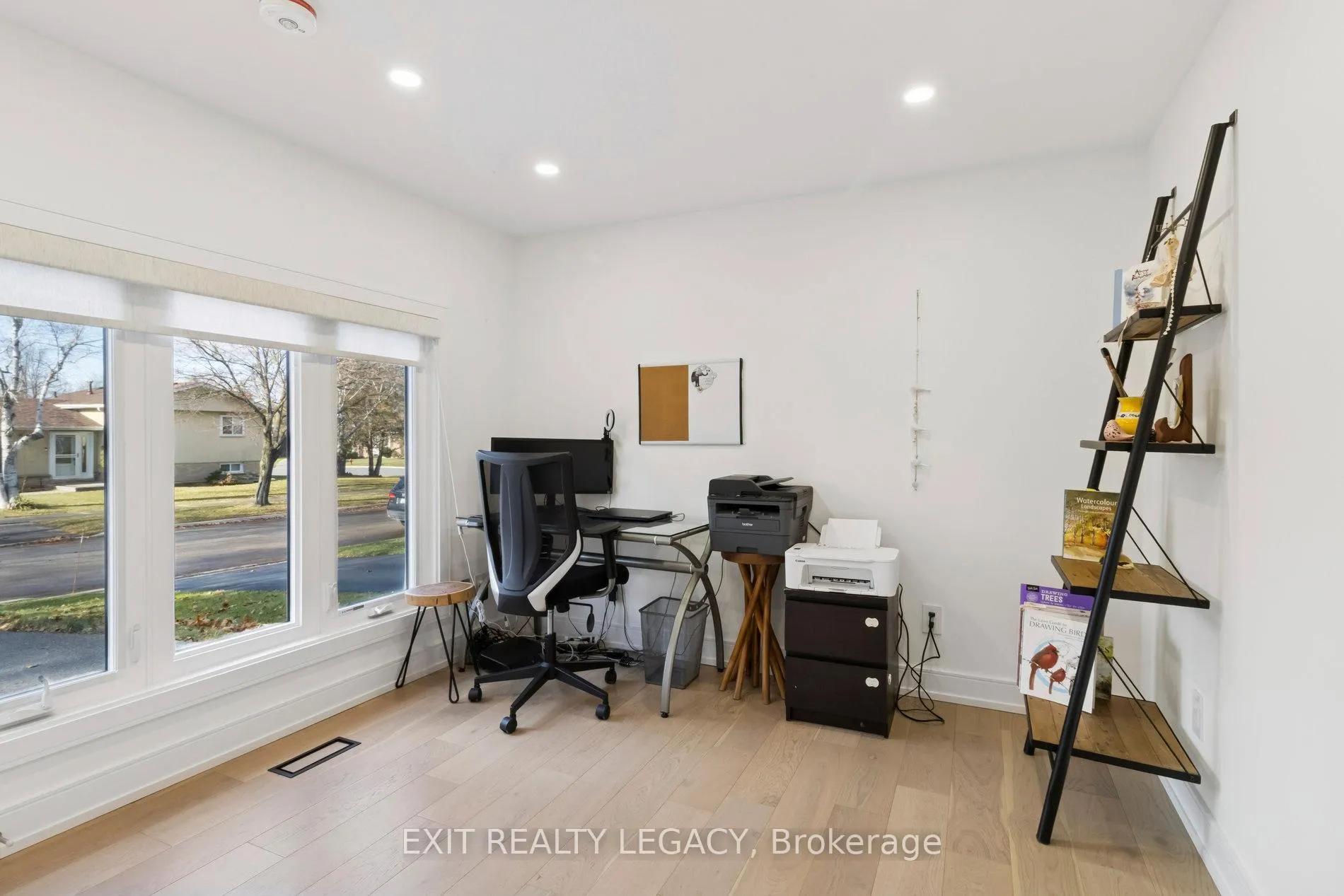 Photo 22 of 4 Oak Court, Aurora, Aurora Village — HOMEH