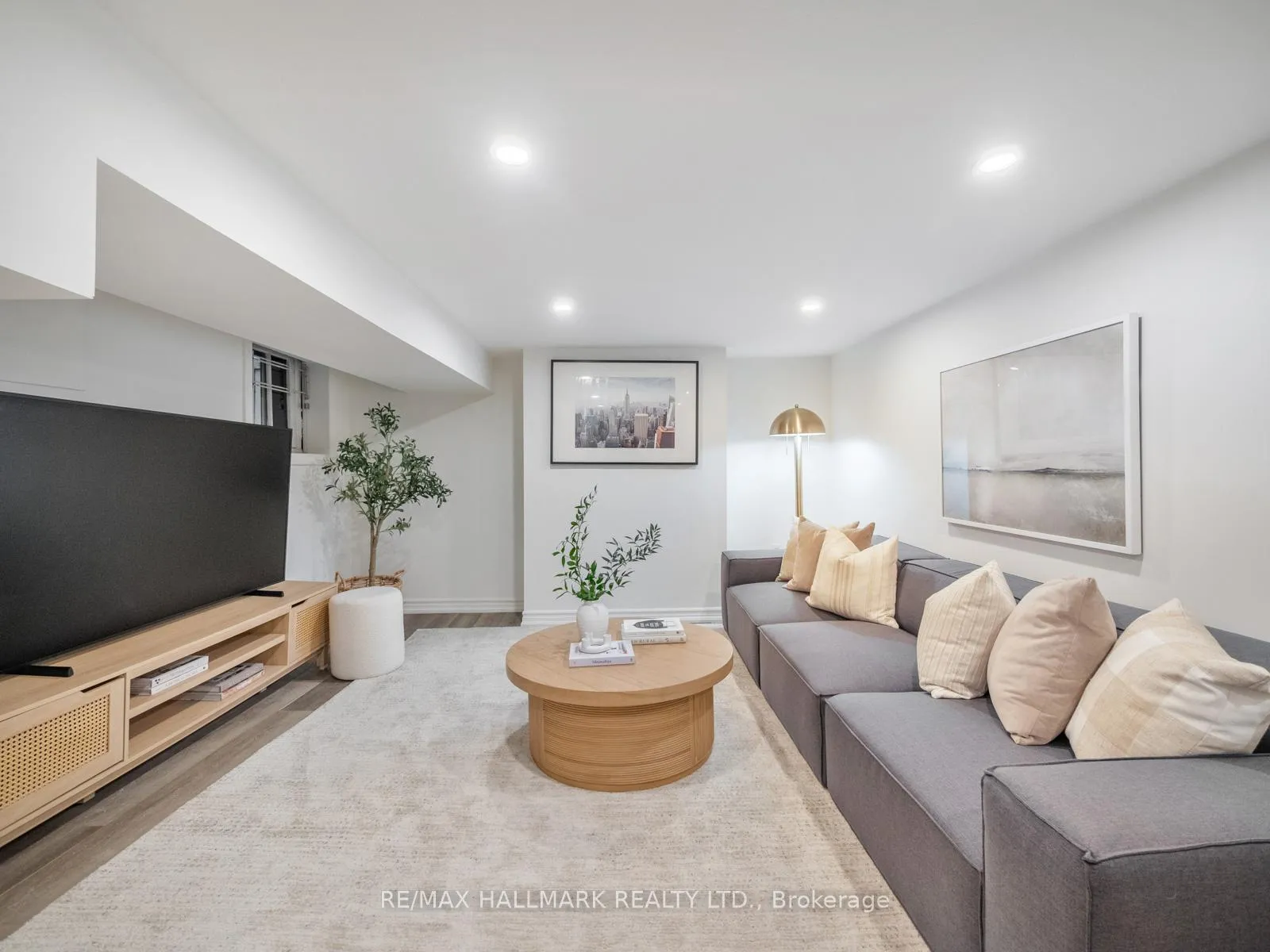 Photo 35 of 189A Booth Avenue, Toronto, South Riverdale — HOMEH