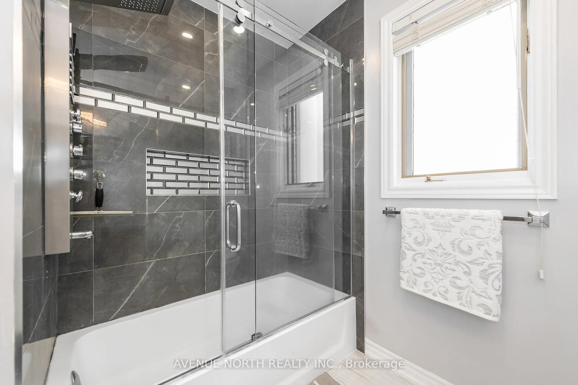 Photo 40 of 2163 Johnston Road, Ottawa, Hunt Club Park — HOMEH