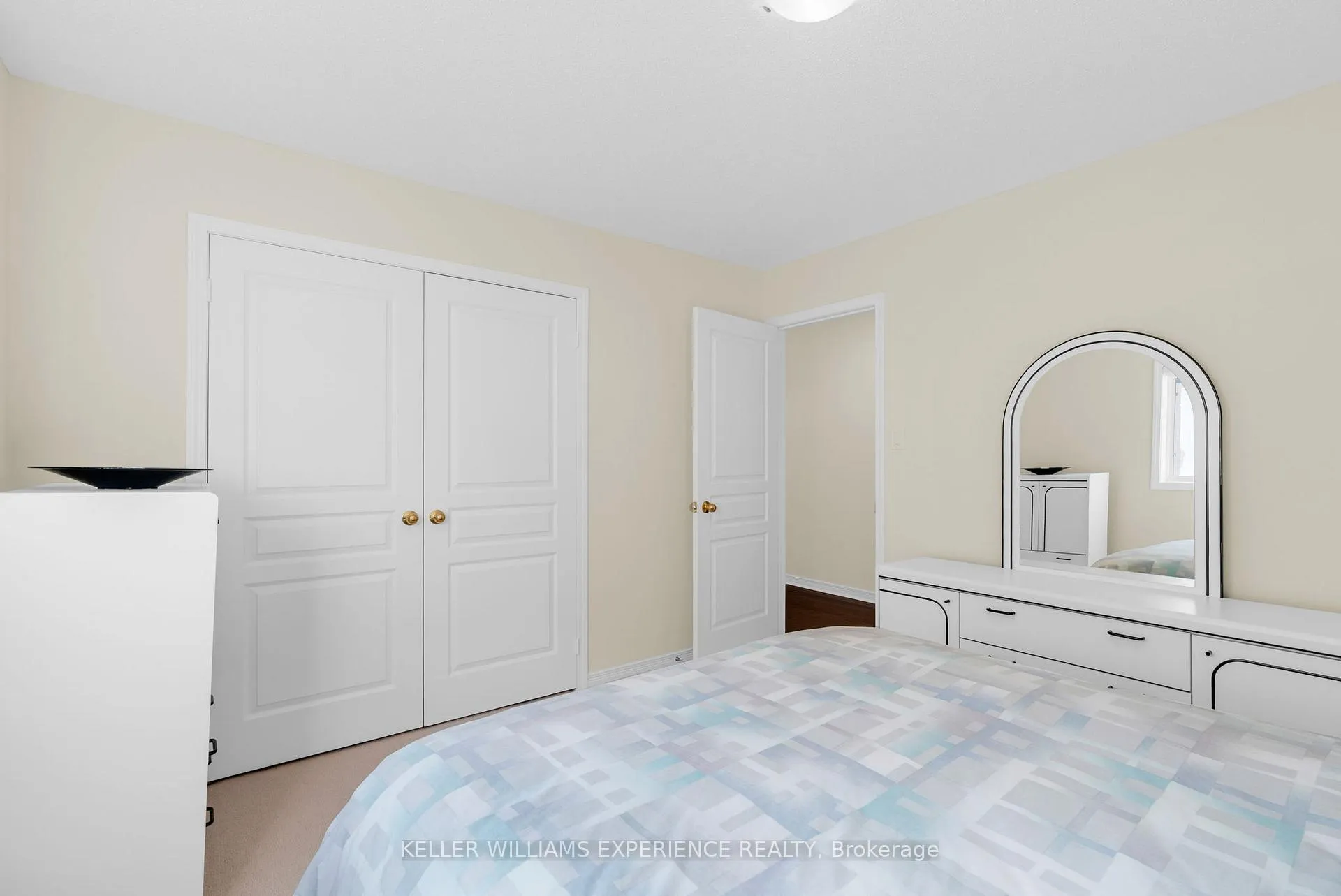 Photo 14 of 14 Charlemagne Avenue, Barrie, Innis-Shore — HOMEH