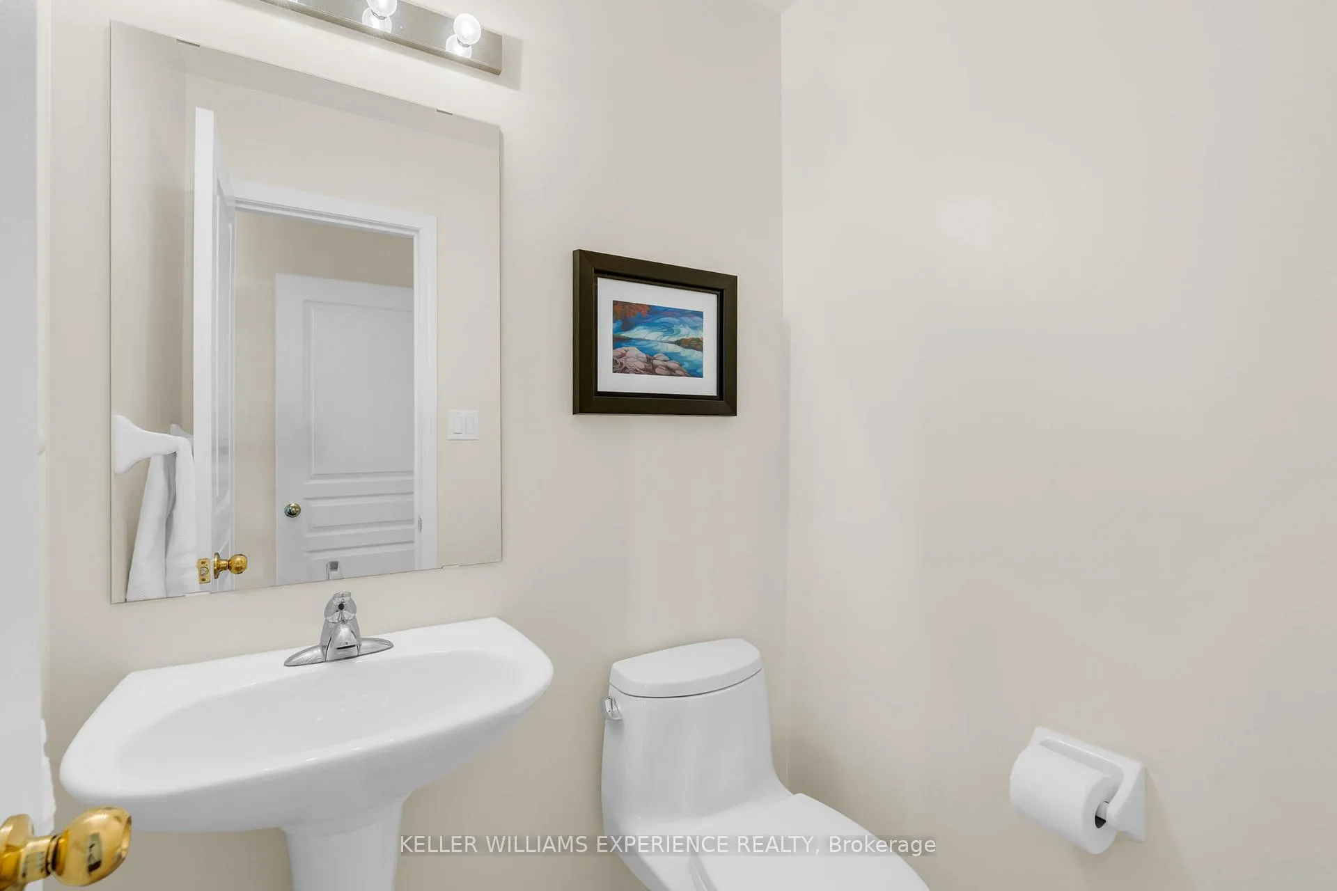 Photo 18 of 14 Charlemagne Avenue, Barrie, Innis-Shore — HOMEH