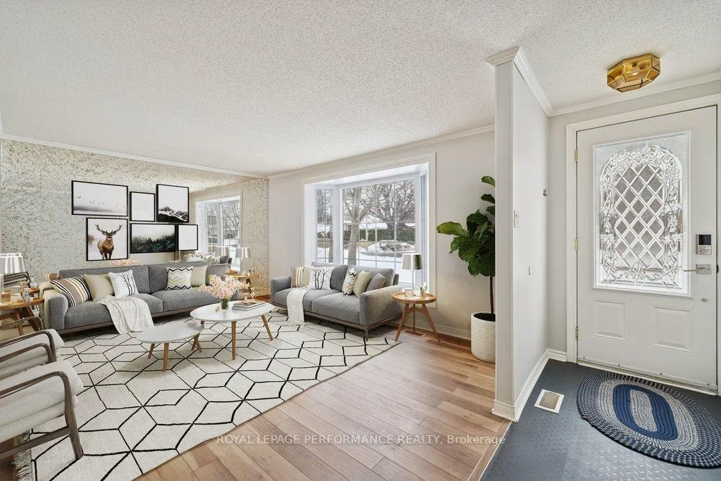 Photo 4 of 348 Amiens Street, Ottawa, Bilberry Creek/Queenswood Heights — HOMEH