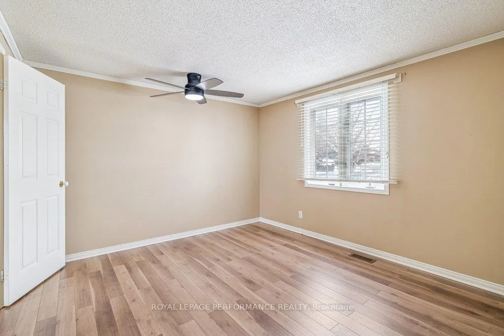 Photo 20 of 348 Amiens Street, Ottawa, Bilberry Creek/Queenswood Heights — HOMEH