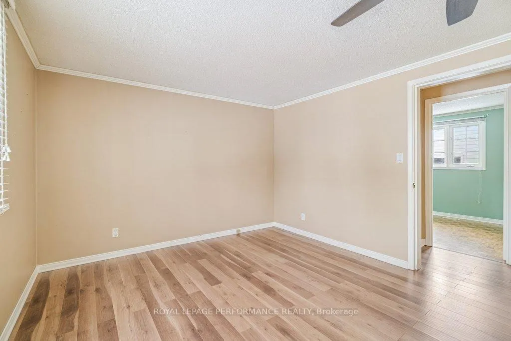 Photo 21 of 348 Amiens Street, Ottawa, Bilberry Creek/Queenswood Heights — HOMEH
