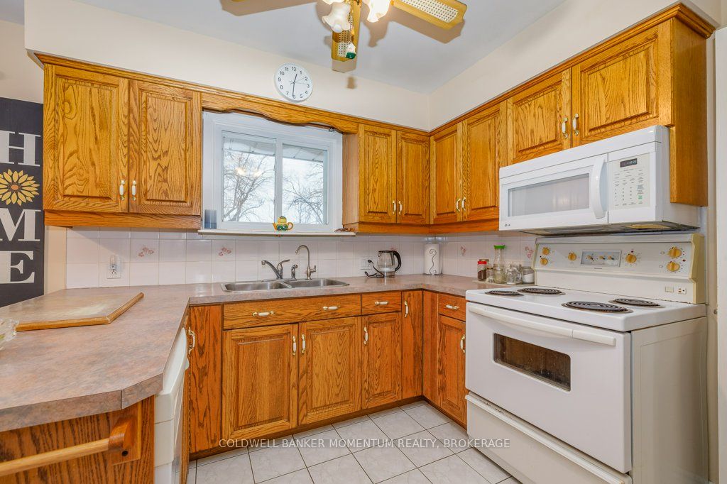 Photo 14 of 26 Howard Avenue, St. Catharines, Lakeport — HOMEH