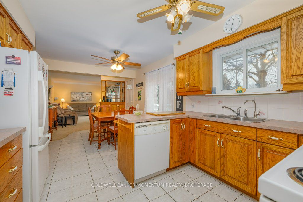 Photo 15 of 26 Howard Avenue, St. Catharines, Lakeport — HOMEH