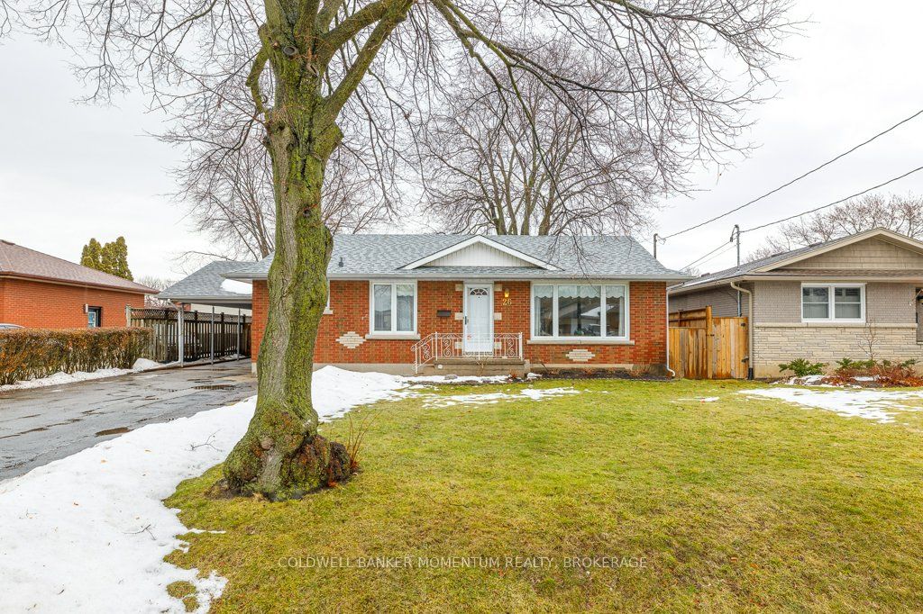 Photo 3 of 26 Howard Avenue, St. Catharines, Lakeport — HOMEH