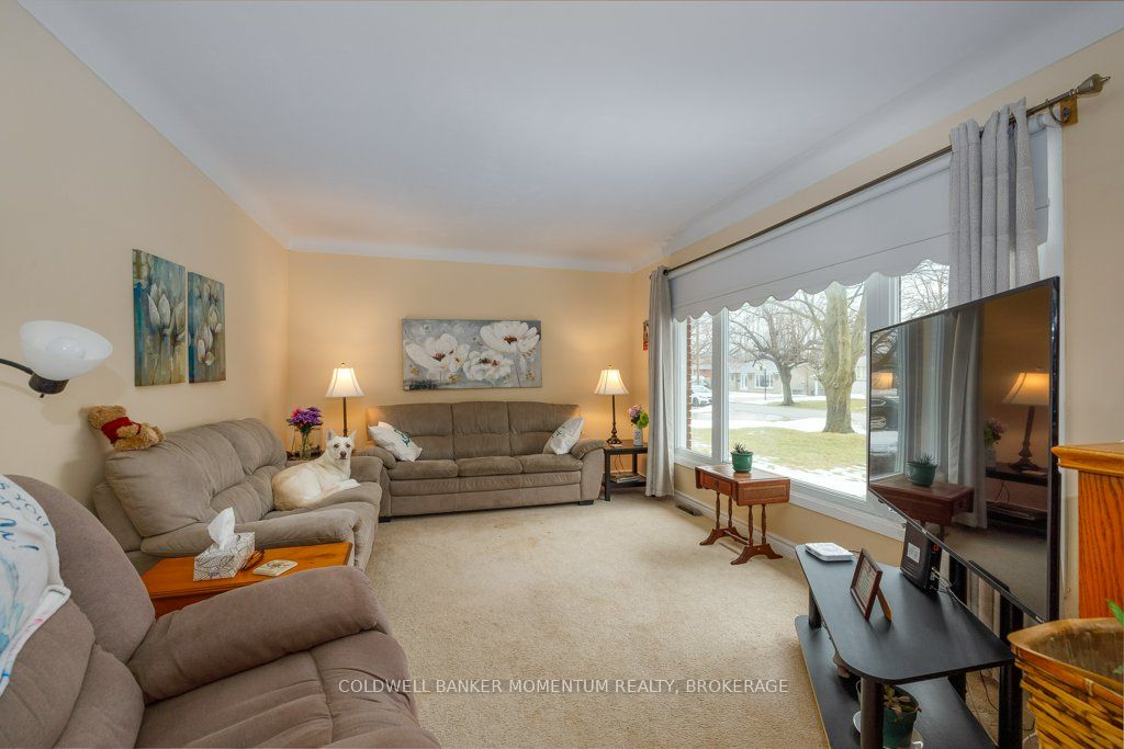 Photo 11 of 26 Howard Avenue, St. Catharines, Lakeport — HOMEH