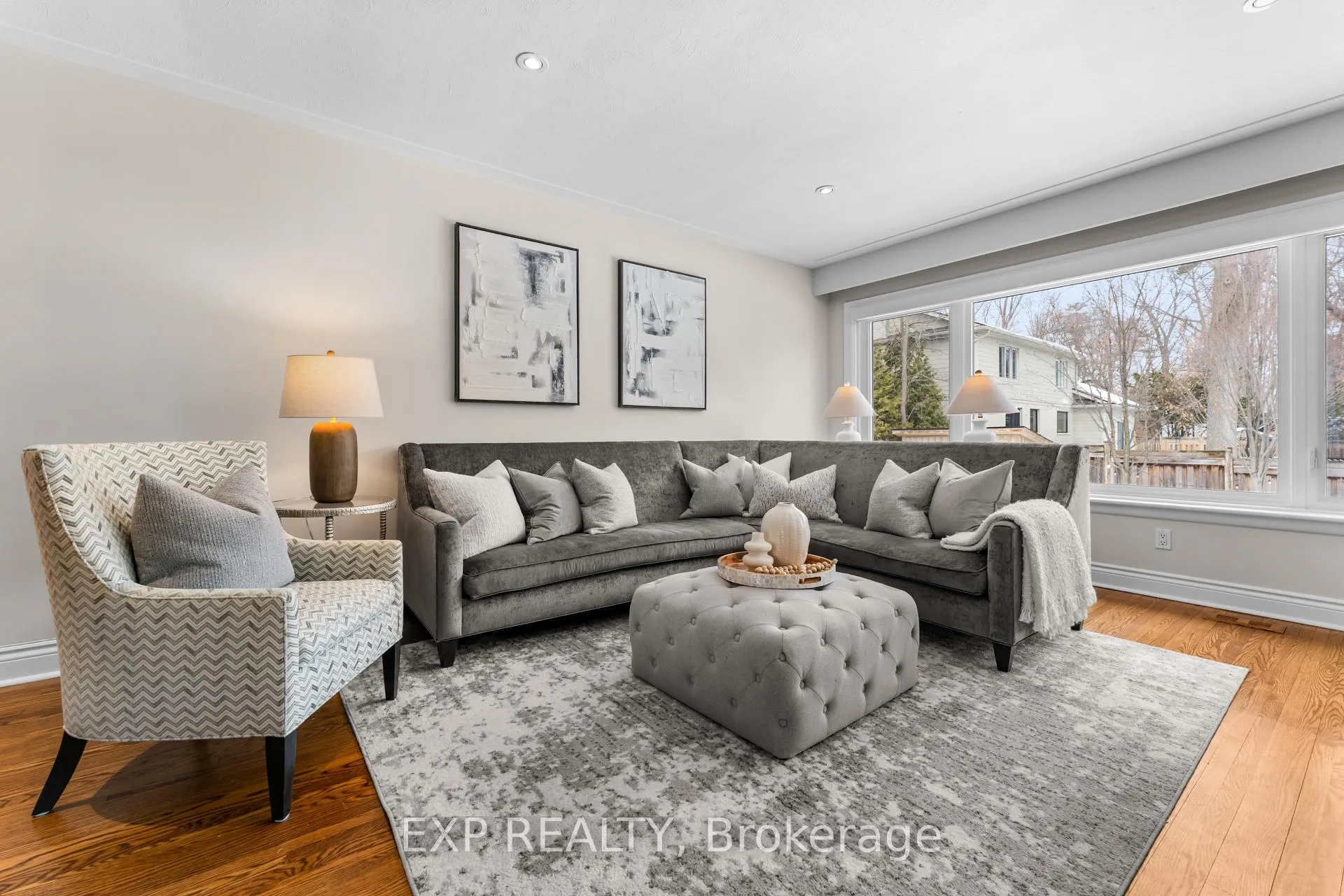 Photo 6 of 753 Kingsway Drive, Burlington, LaSalle — HOMEH