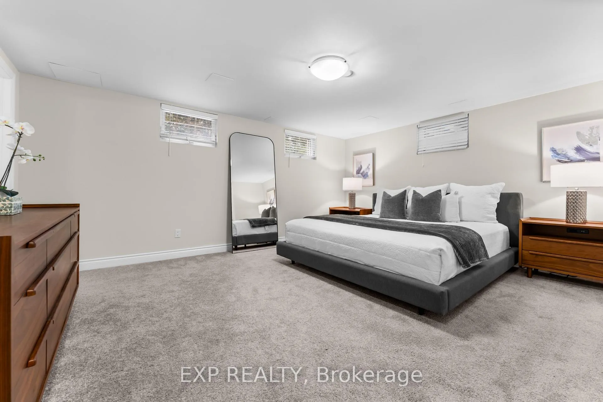 Photo 30 of 753 Kingsway Drive, Burlington, LaSalle — HOMEH