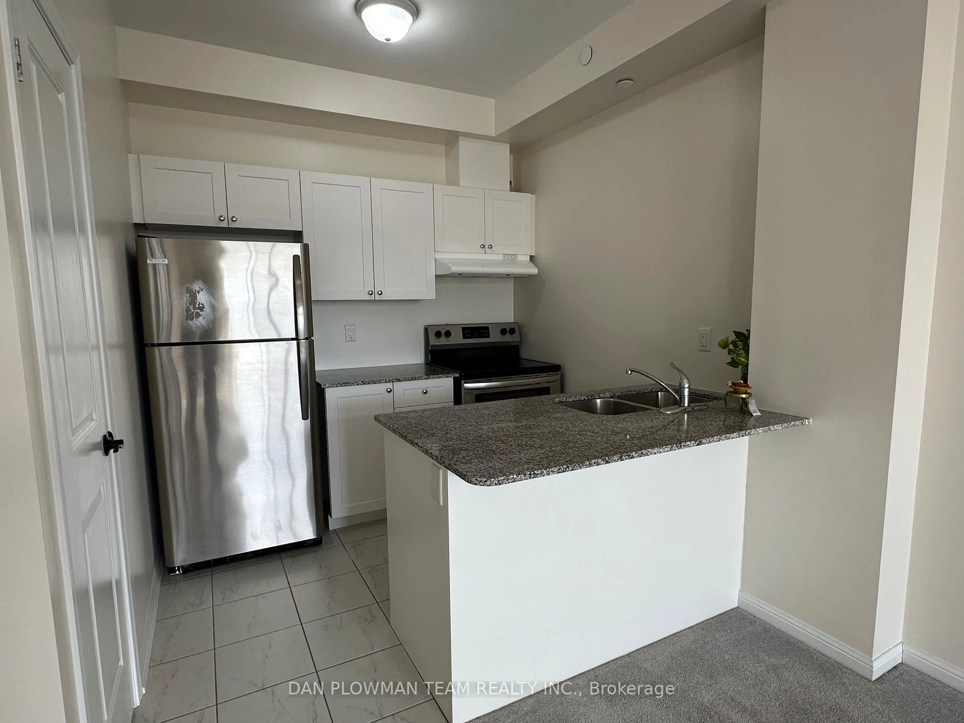Photo 7 of Unit 320, 84 Aspen Springs Drive, Clarington, Bowmanville — HOMEH