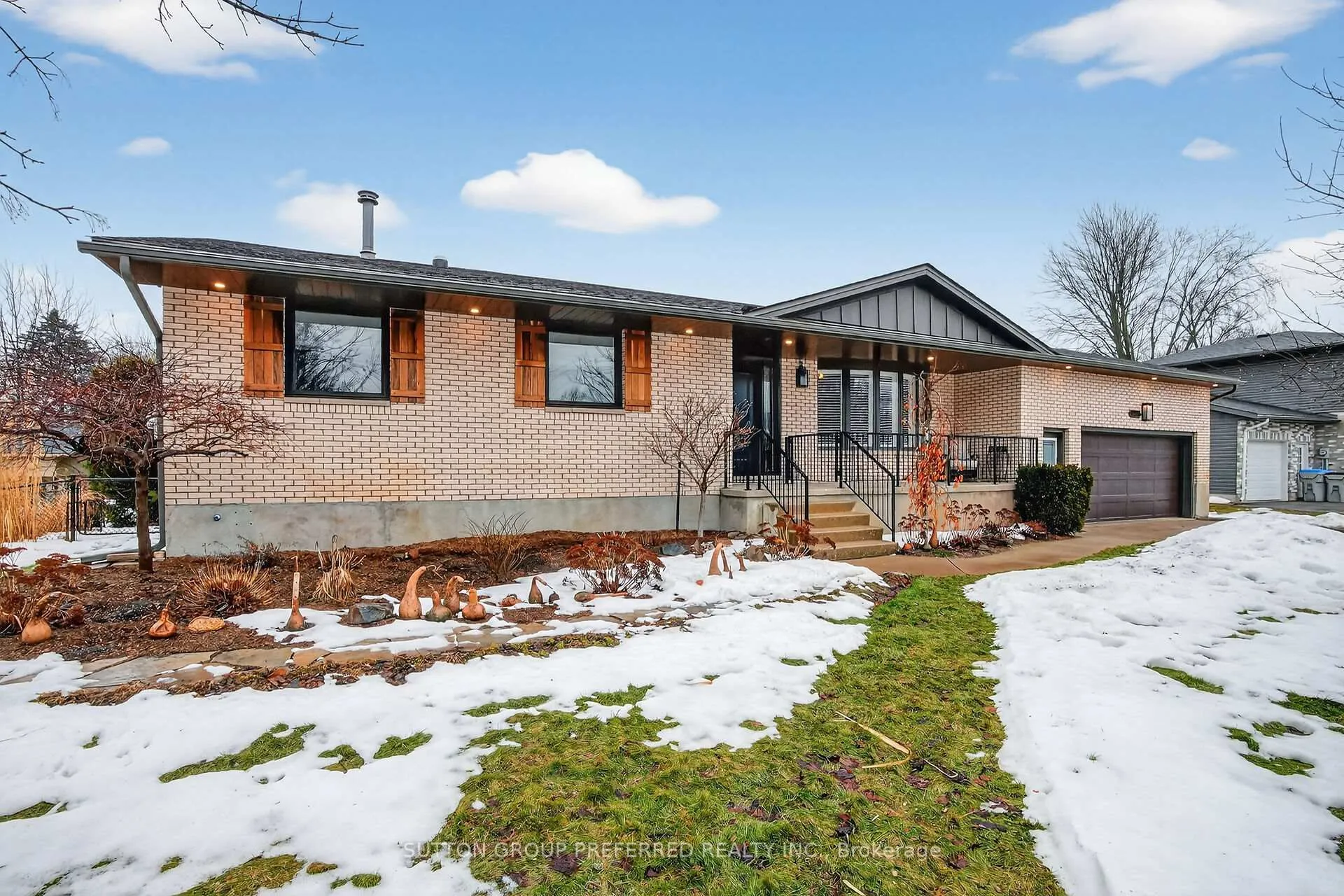 Photo 4 of 22270 Adelaide Road, Strathroy-Caradoc, Mount Brydges — HOMEH