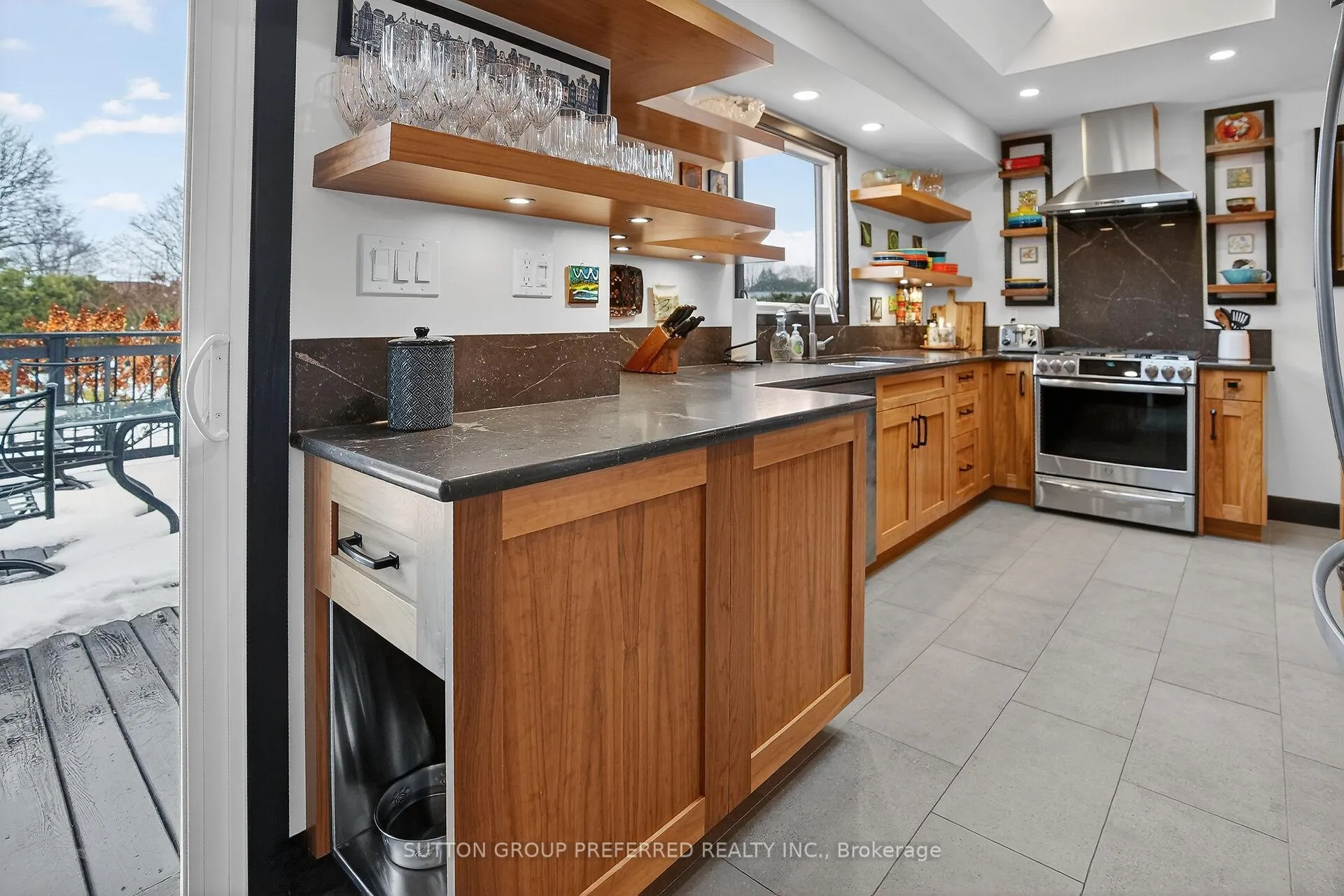 Photo 16 of 22270 Adelaide Road, Strathroy-Caradoc, Mount Brydges — HOMEH