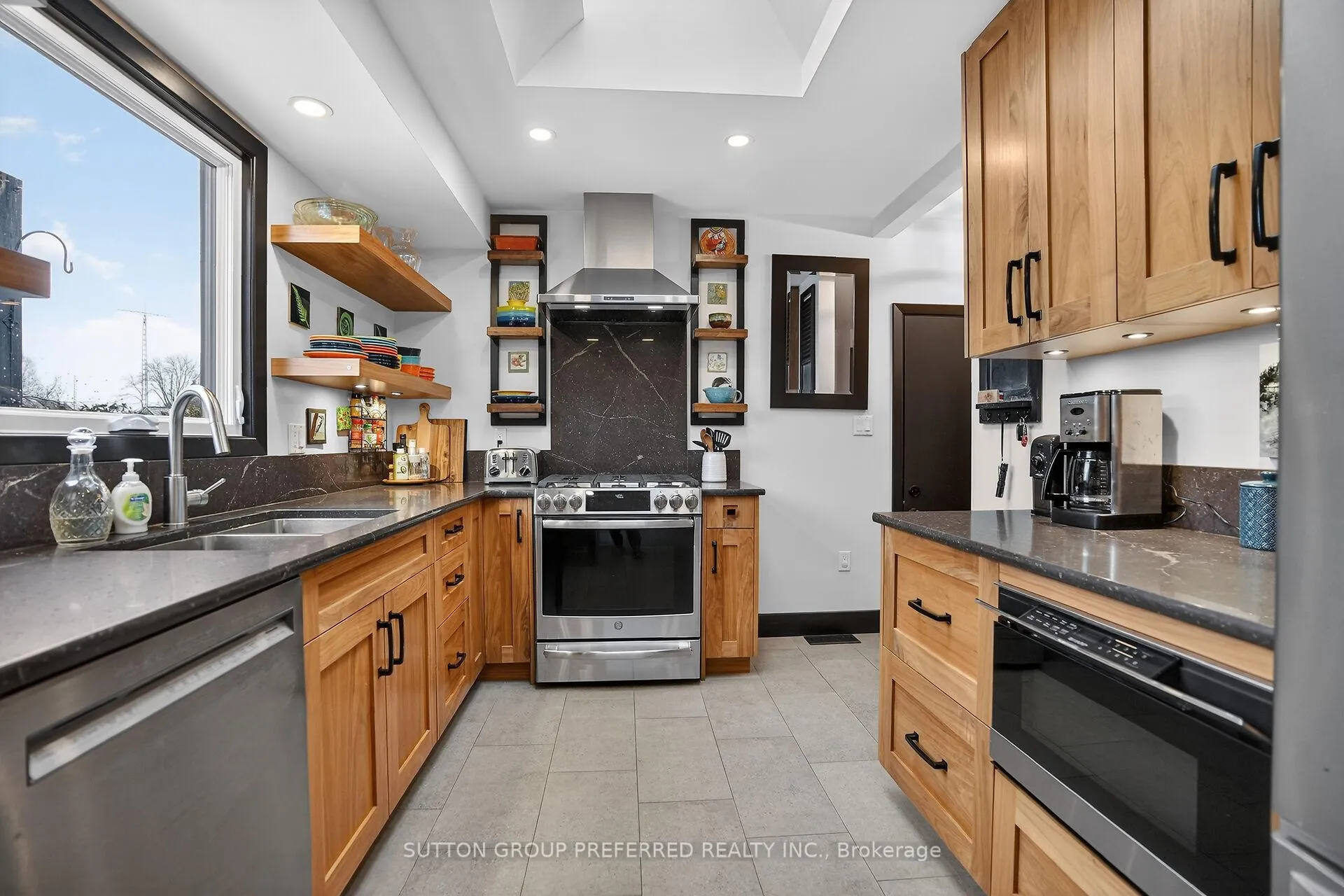 Photo 17 of 22270 Adelaide Road, Strathroy-Caradoc, Mount Brydges — HOMEH
