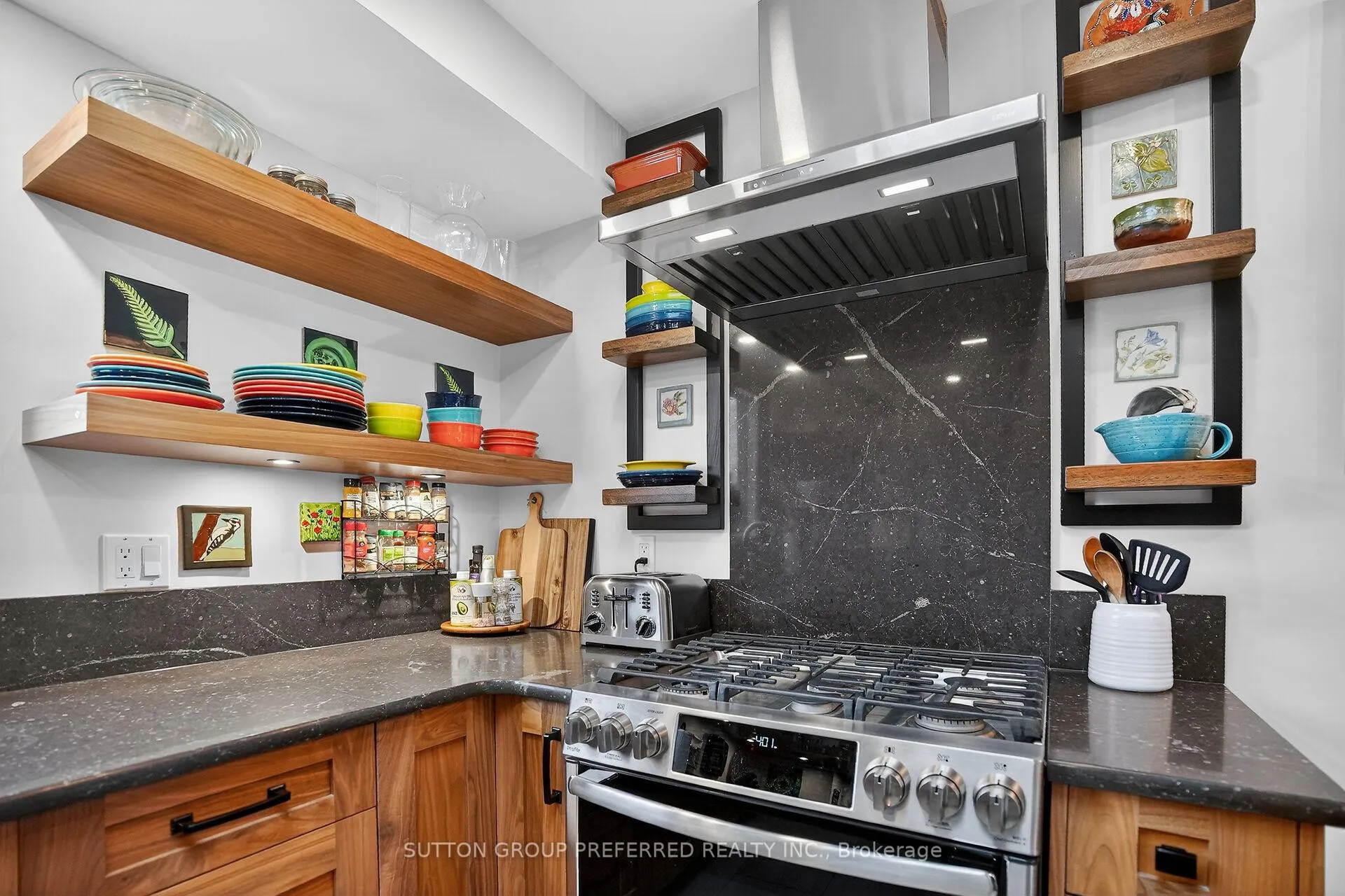 Photo 18 of 22270 Adelaide Road, Strathroy-Caradoc, Mount Brydges — HOMEH