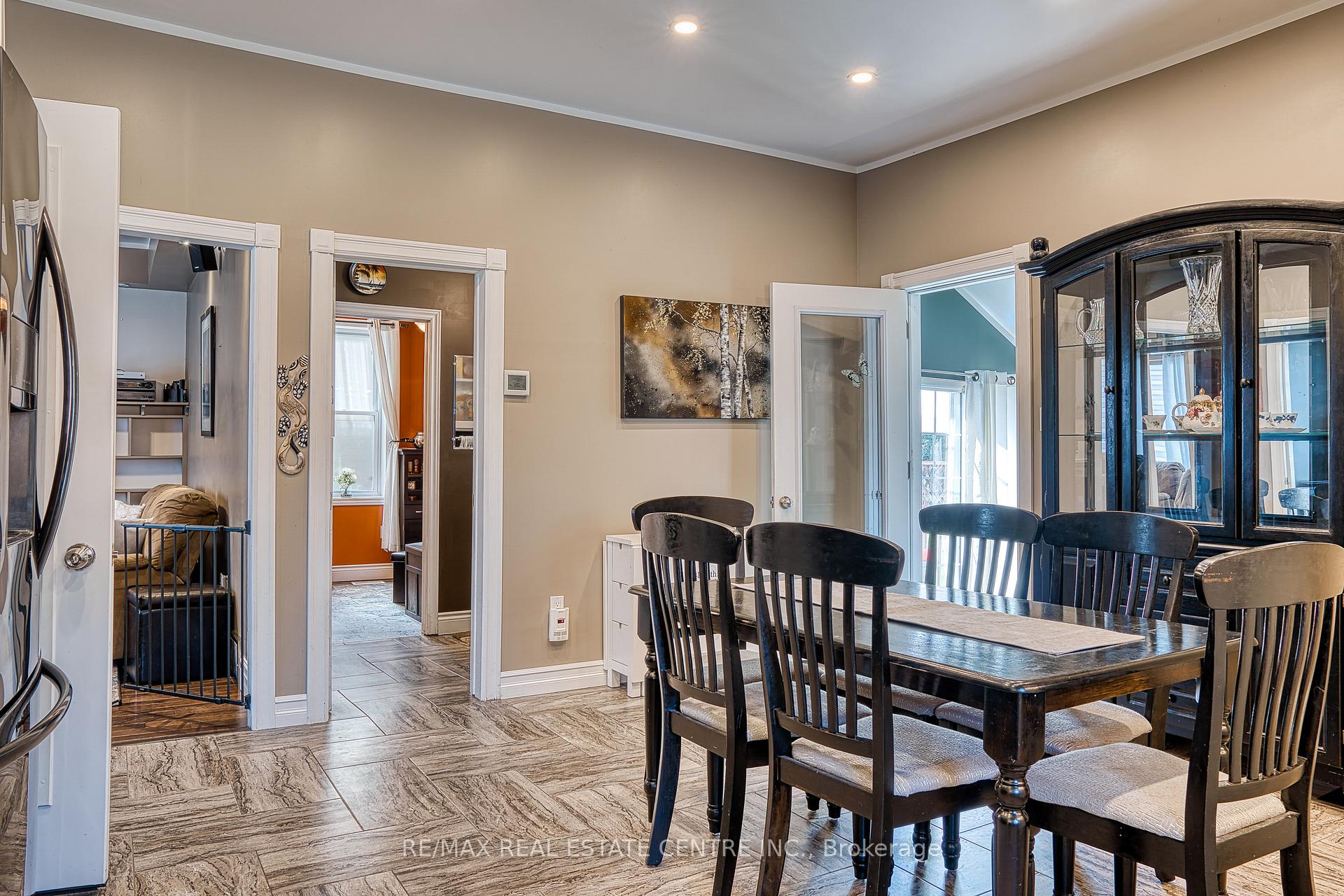 Photo 13 of 3070 Patrick Street, Howick — HOMEH