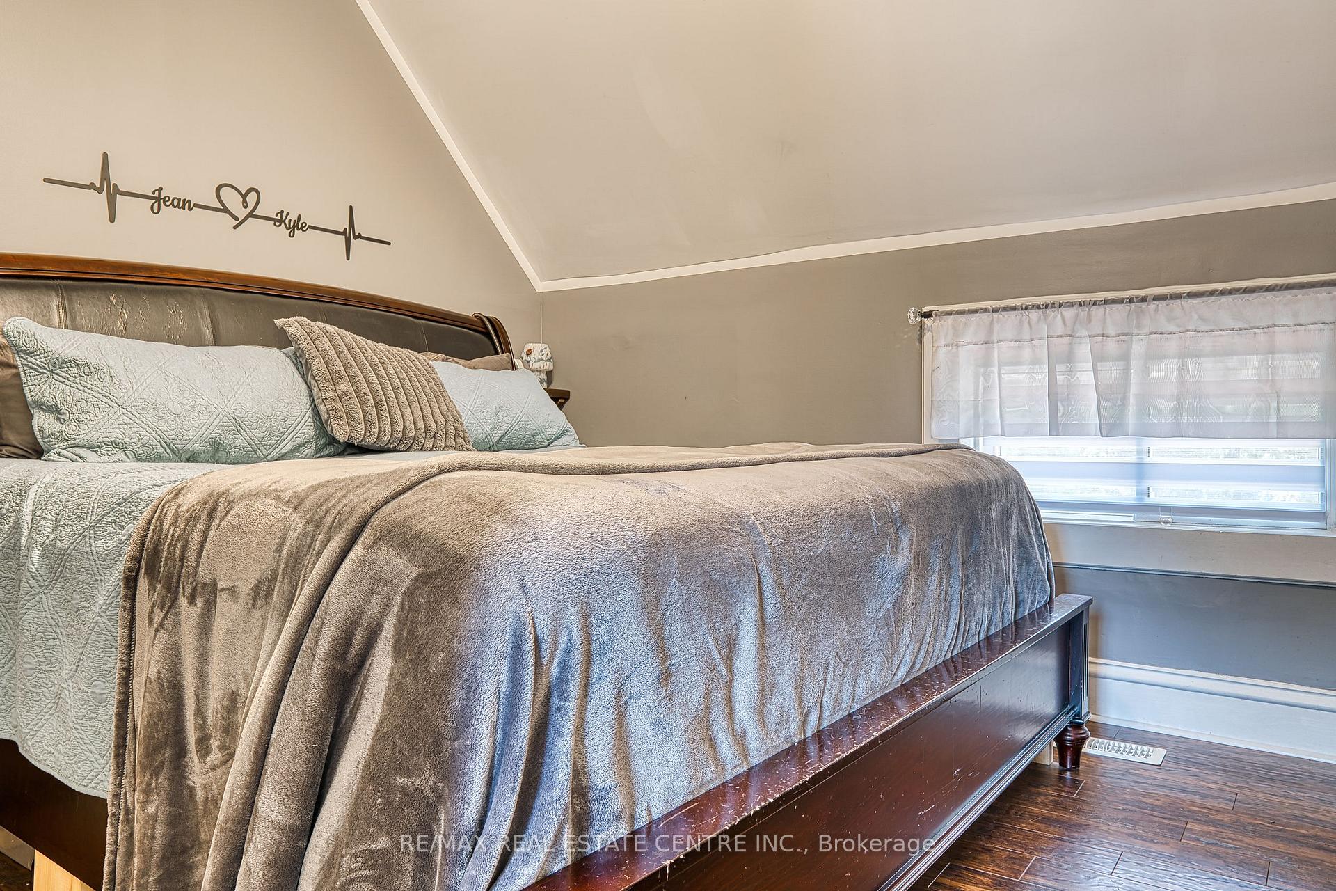Photo 24 of 3070 Patrick Street, Howick — HOMEH