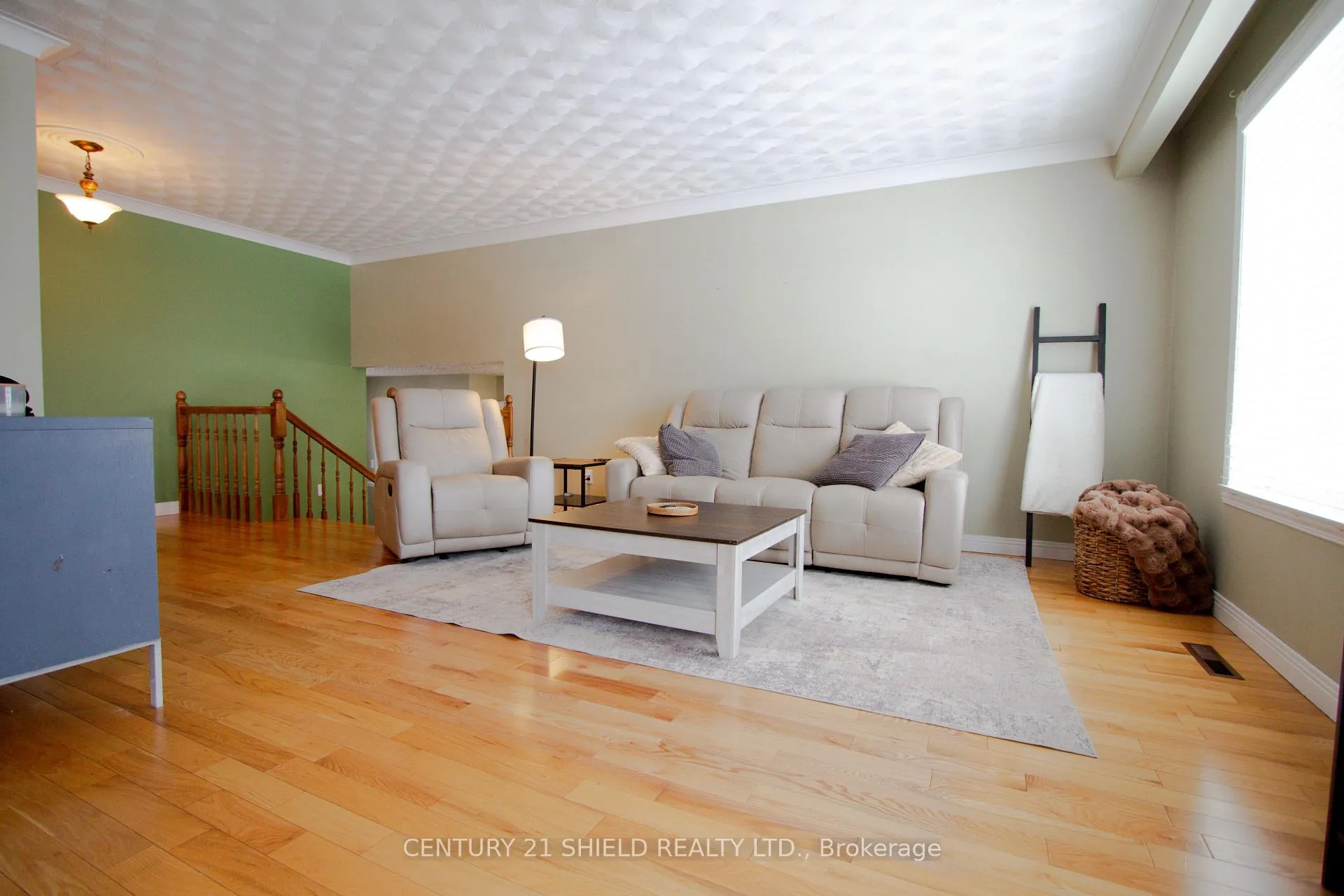 Photo 7 of 771 Laflin Avenue, Cornwall — HOMEH
