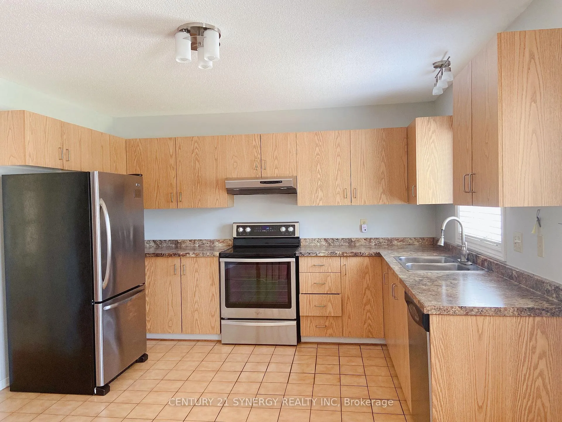 Photo 6 of 3457 Wyman Crescent, Ottawa, Windsor Park Village — HOMEH