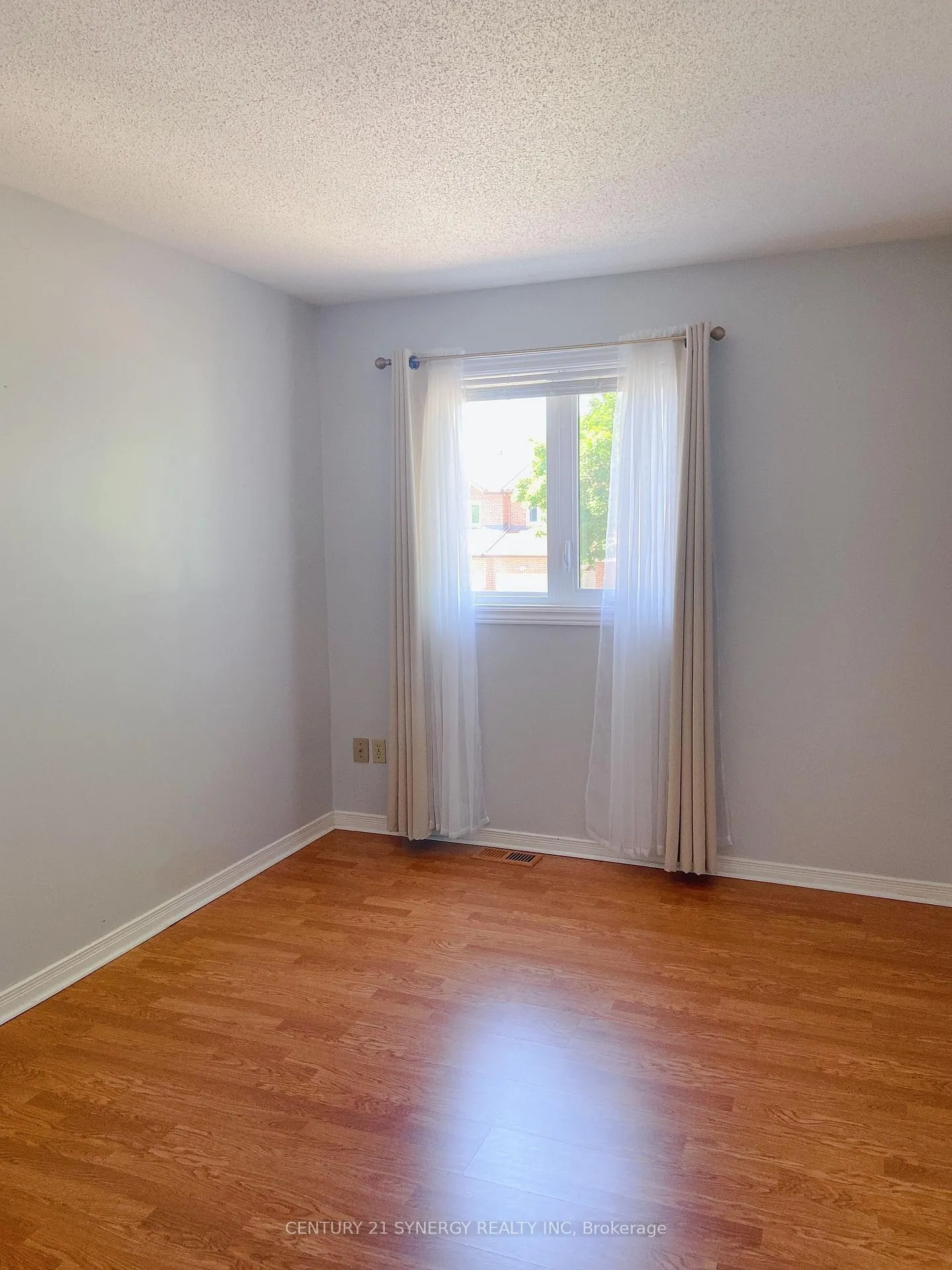 Photo 15 of 3457 Wyman Crescent, Ottawa, Windsor Park Village — HOMEH
