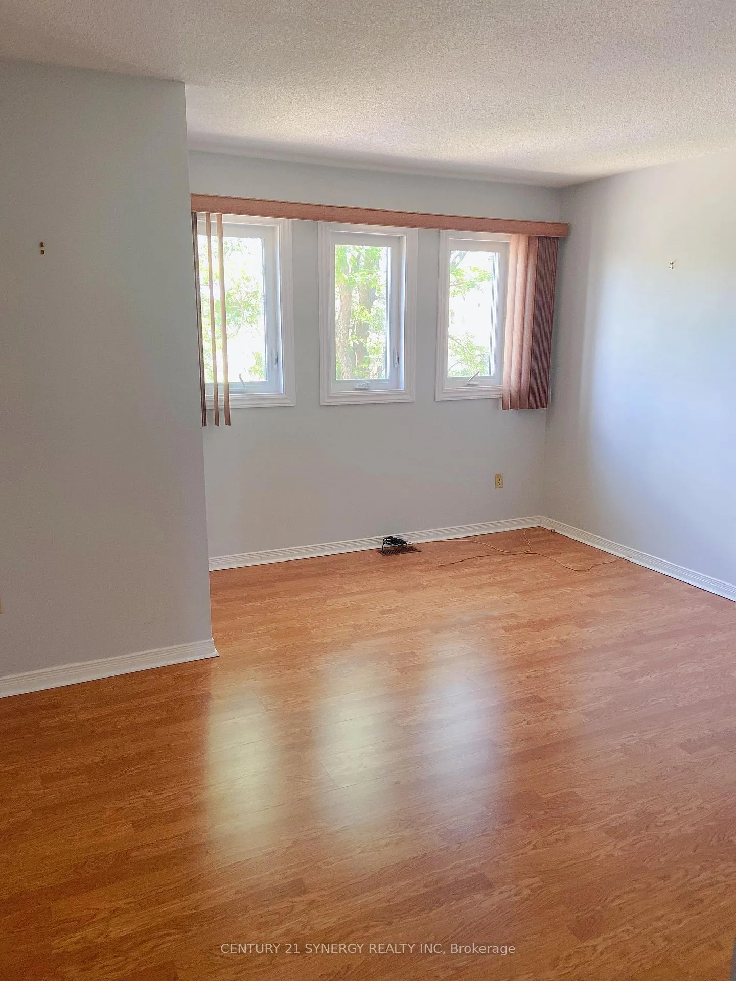 Photo 17 of 3457 Wyman Crescent, Ottawa, Windsor Park Village — HOMEH