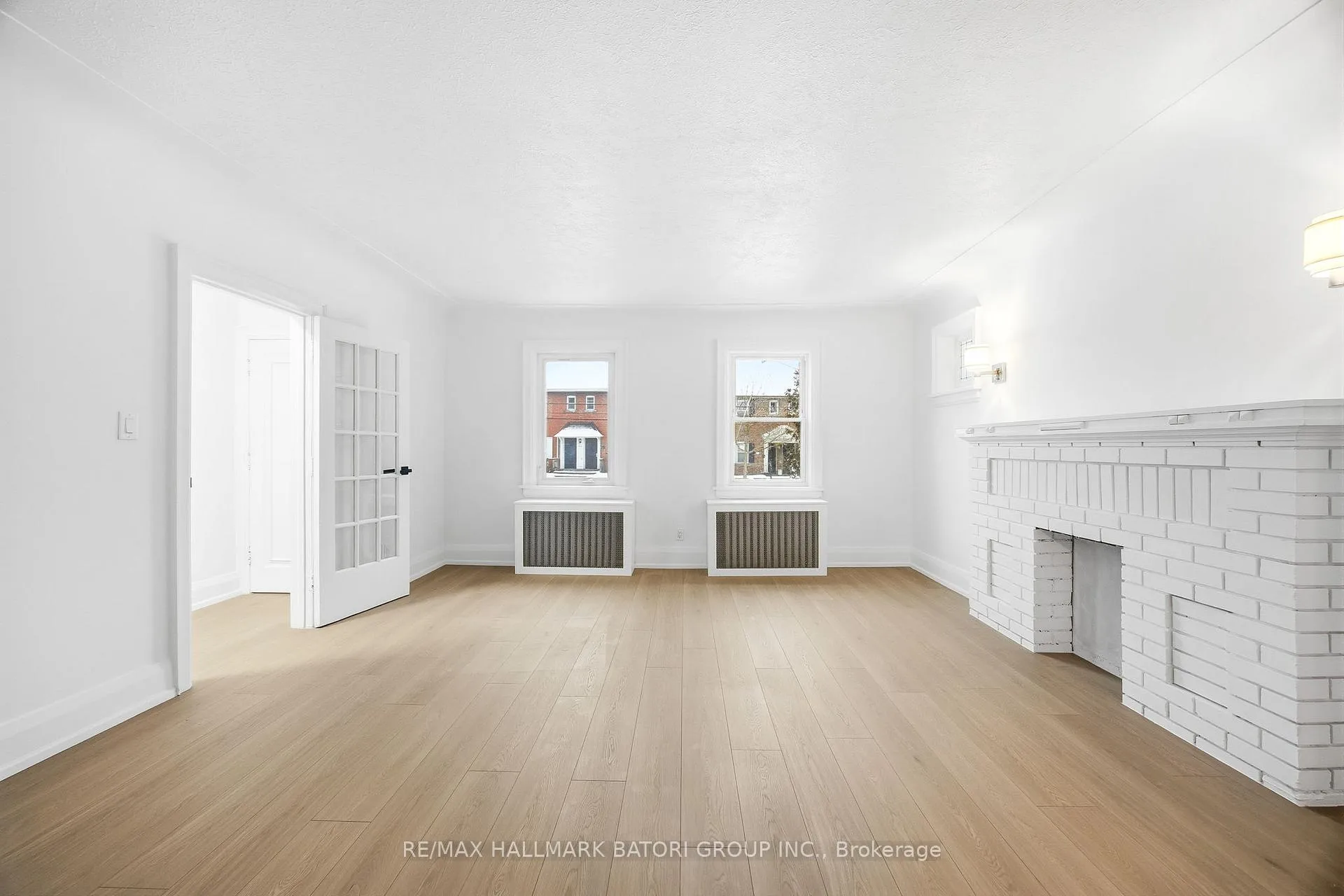Photo 5 of Unit Main, 70 Burnaby Boulevard, Toronto, Lawrence Park South — HOMEH