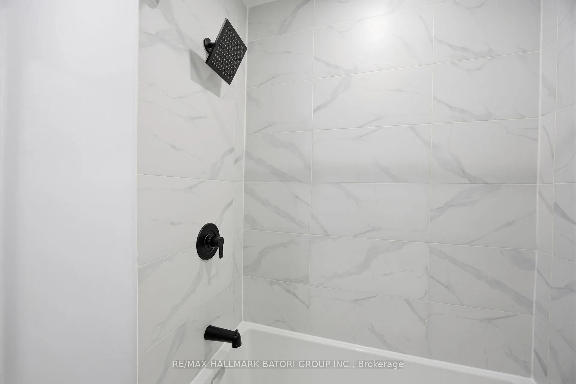 Photo 17 of Unit Main, 70 Burnaby Boulevard, Toronto, Lawrence Park South — HOMEH