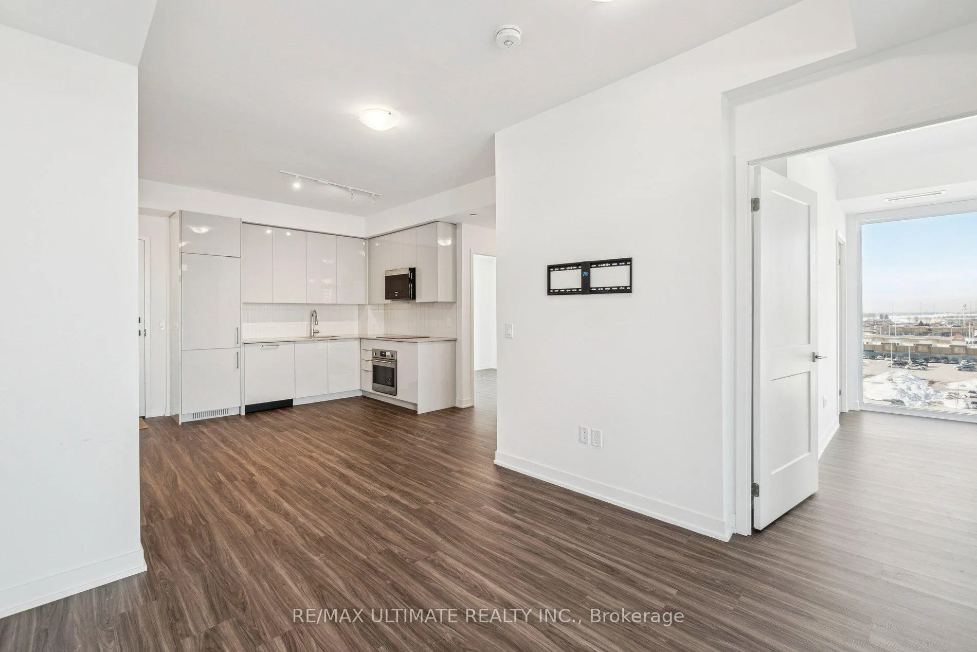 Photo 14 of Unit 723, 498 Caldari Road, Vaughan, Concord — HOMEH