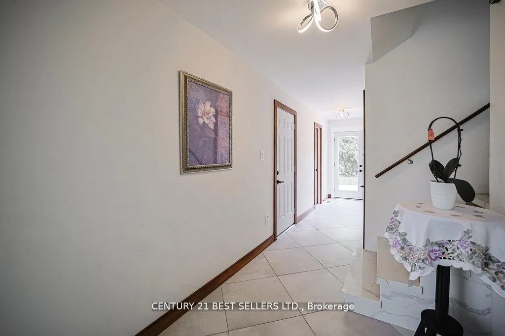 Photo 5 of 126 Mellow Crescent, Caledon, Bolton East — HOMEH