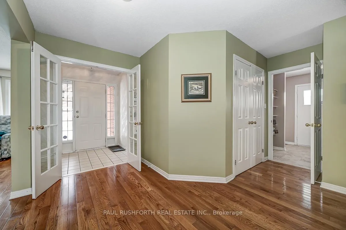 Photo 4 of 9 Sherk Crescent, Ottawa, Kanata - Kanata Lakes/Heritage Hills — HOMEH