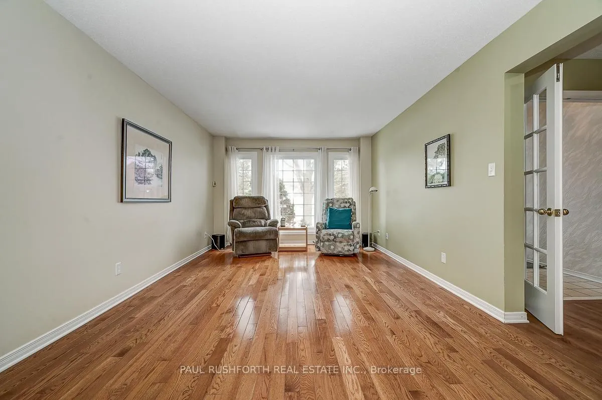 Photo 6 of 9 Sherk Crescent, Ottawa, Kanata - Kanata Lakes/Heritage Hills — HOMEH
