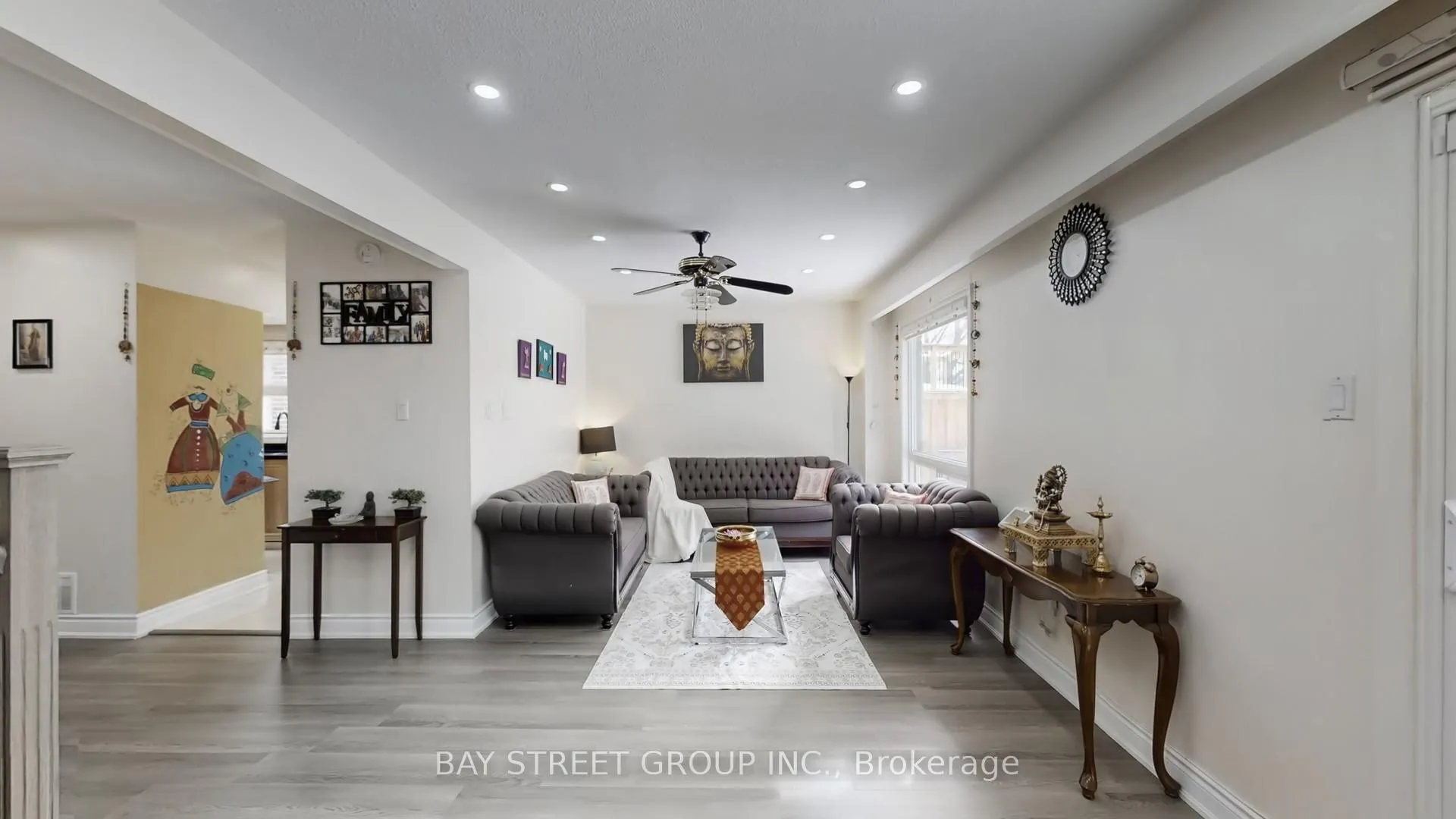 Photo 4 of 20 Camberley Crescent, Brampton, Brampton North — HOMEH