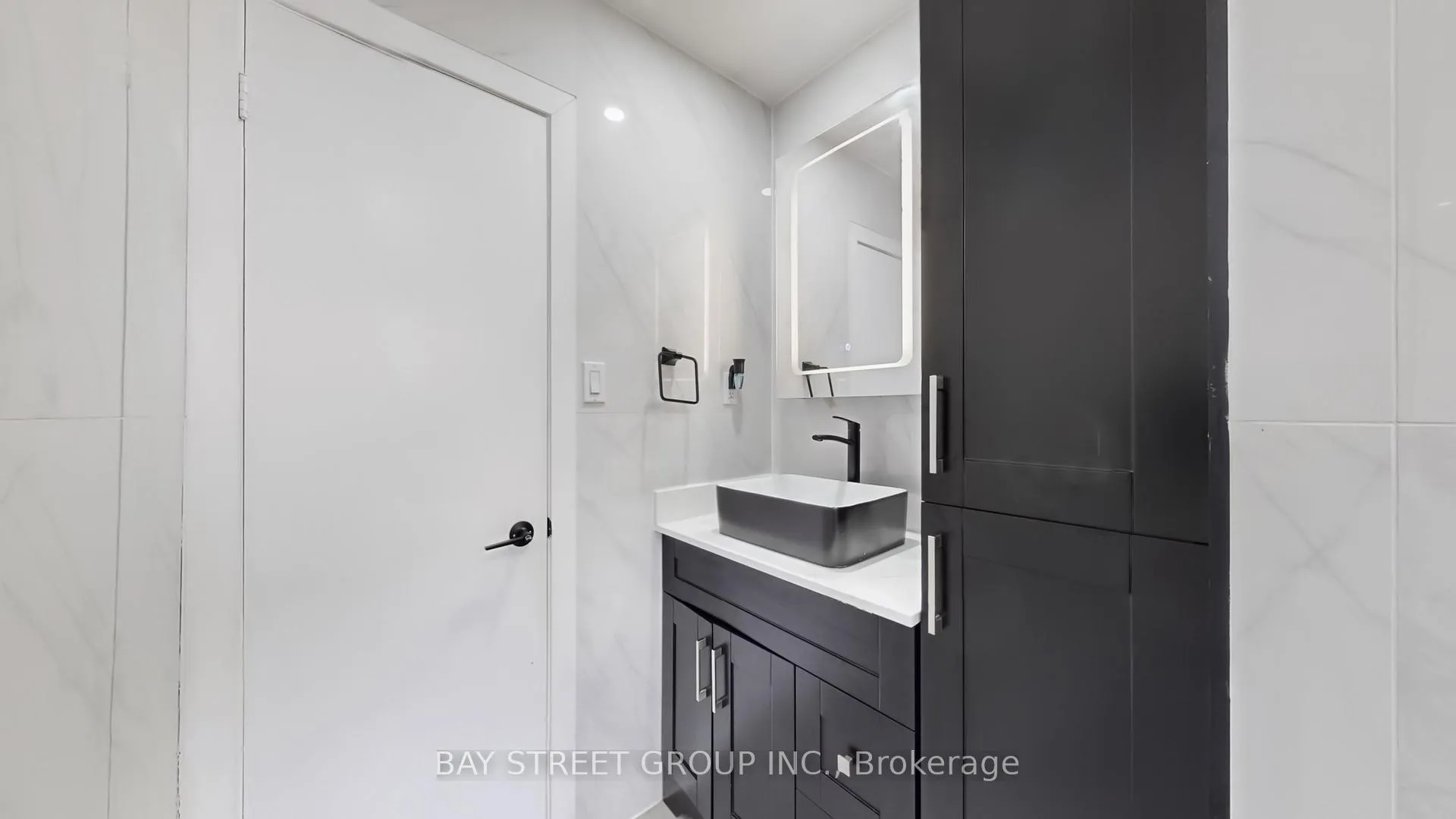 Photo 25 of 20 Camberley Crescent, Brampton, Brampton North — HOMEH