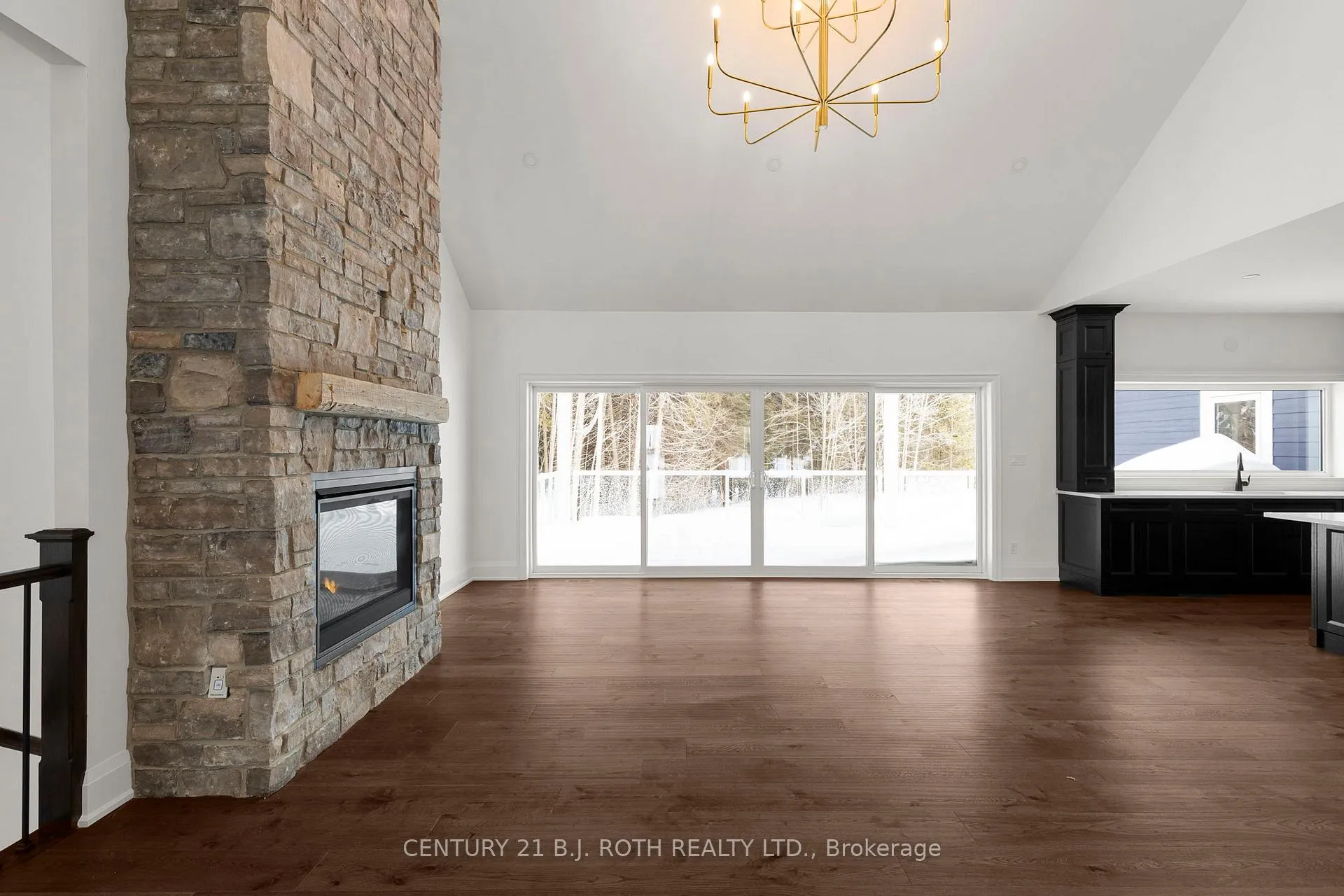 Photo 6 of 66 Thoroughbred Drive, Oro-Medonte, Rural Oro-Medonte — HOMEH