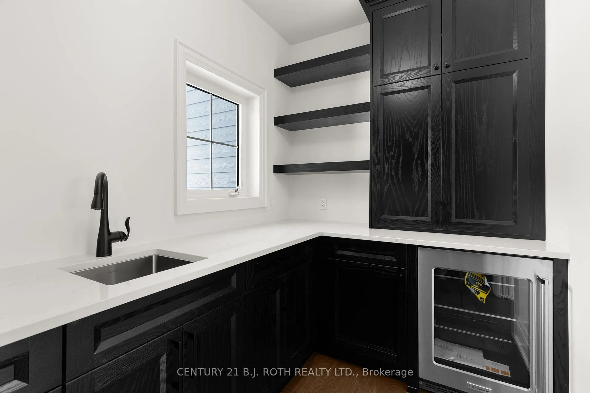 Photo 13 of 66 Thoroughbred Drive, Oro-Medonte, Rural Oro-Medonte — HOMEH