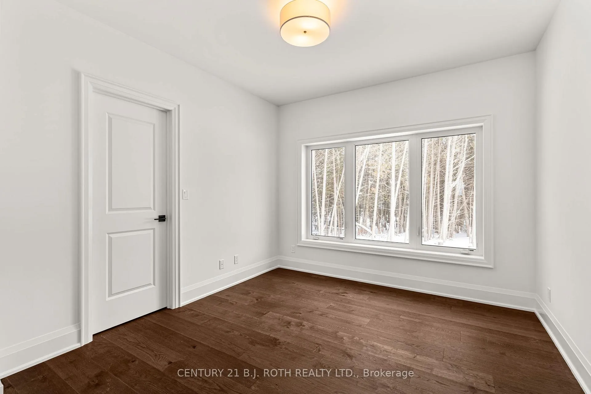 Photo 32 of 66 Thoroughbred Drive, Oro-Medonte, Rural Oro-Medonte — HOMEH