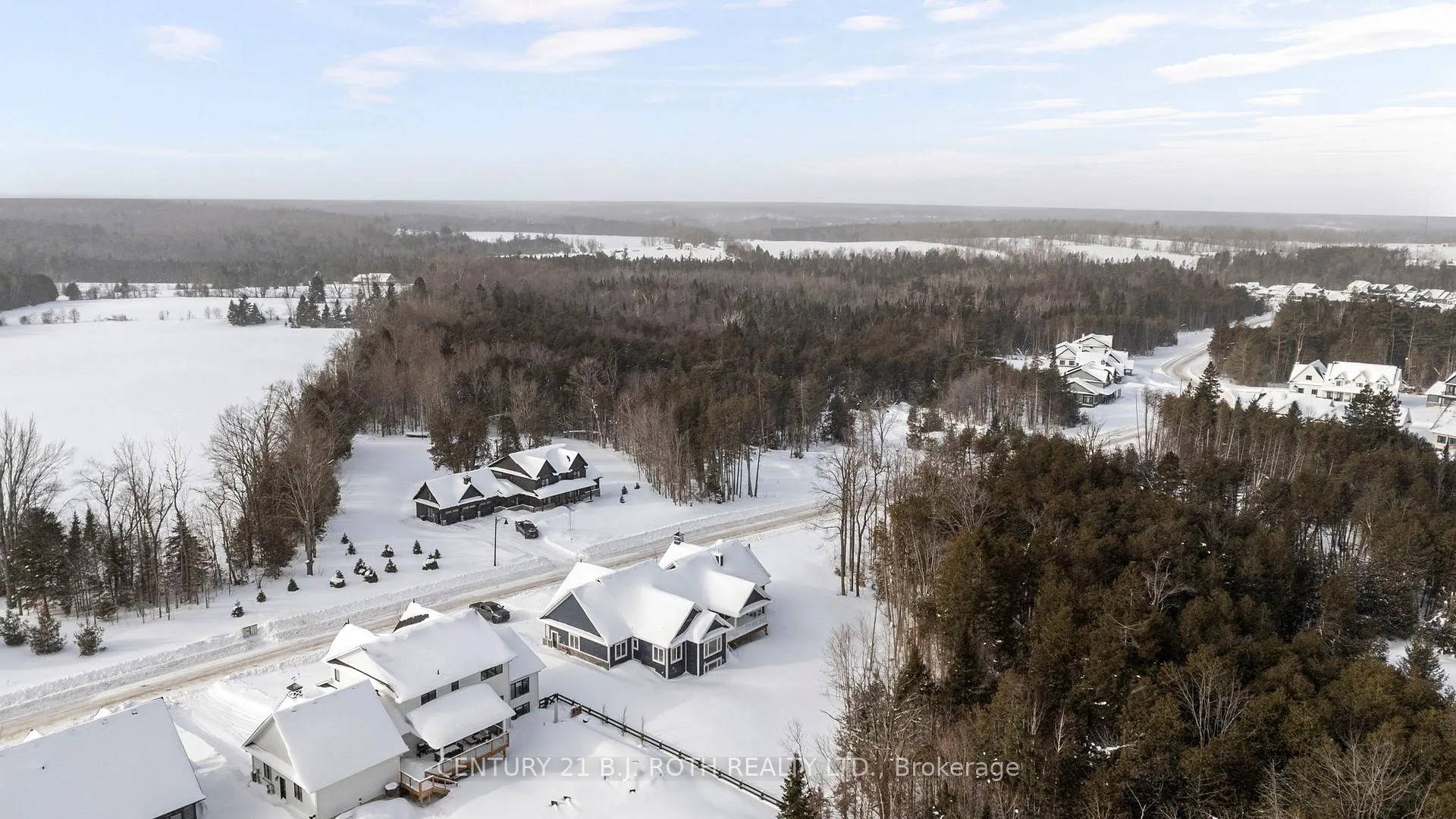 Photo 47 of 66 Thoroughbred Drive, Oro-Medonte, Rural Oro-Medonte — HOMEH