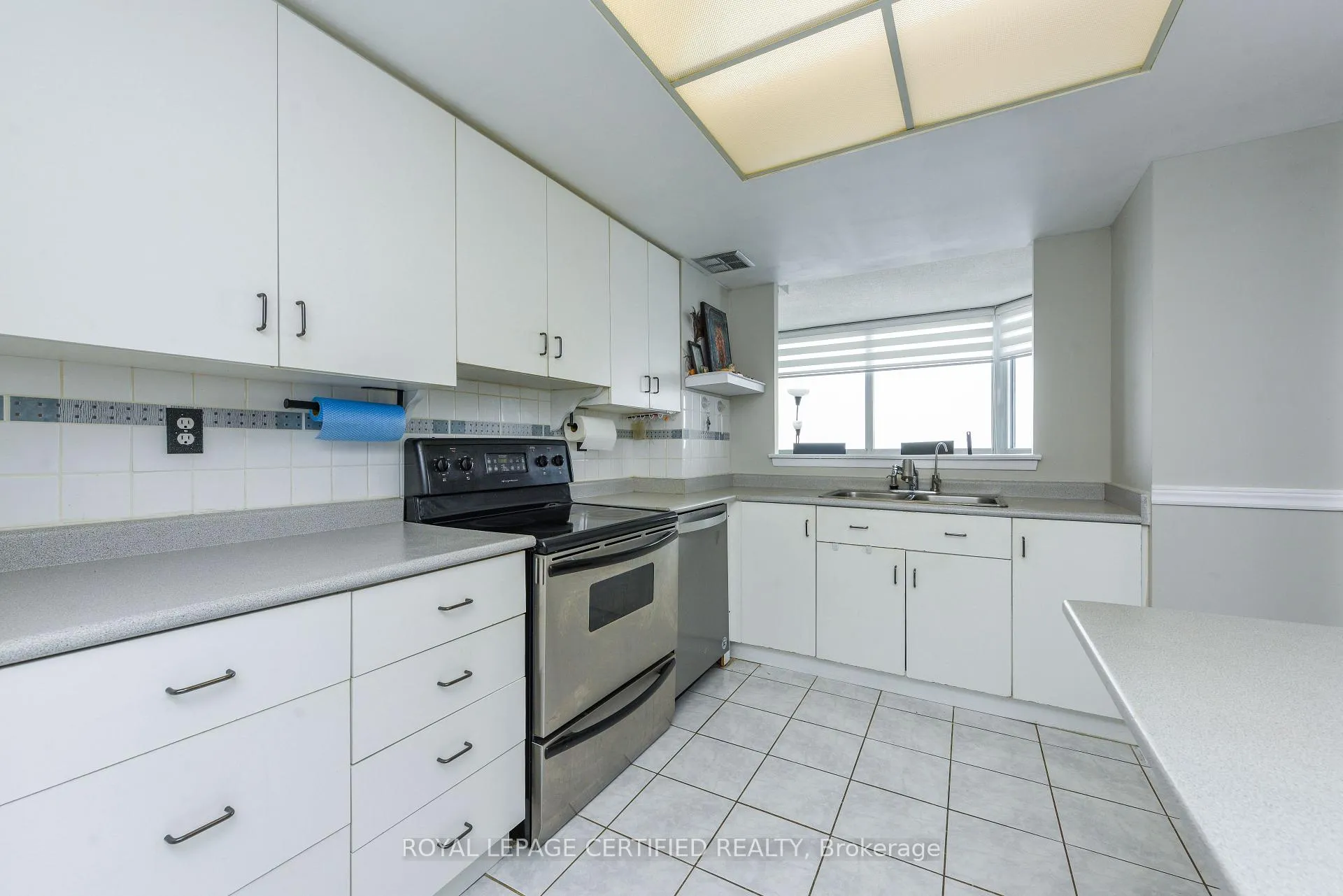 Photo 10 of Unit 2807, 8 Lisa Street, Brampton, Queen Street Corridor — HOMEH